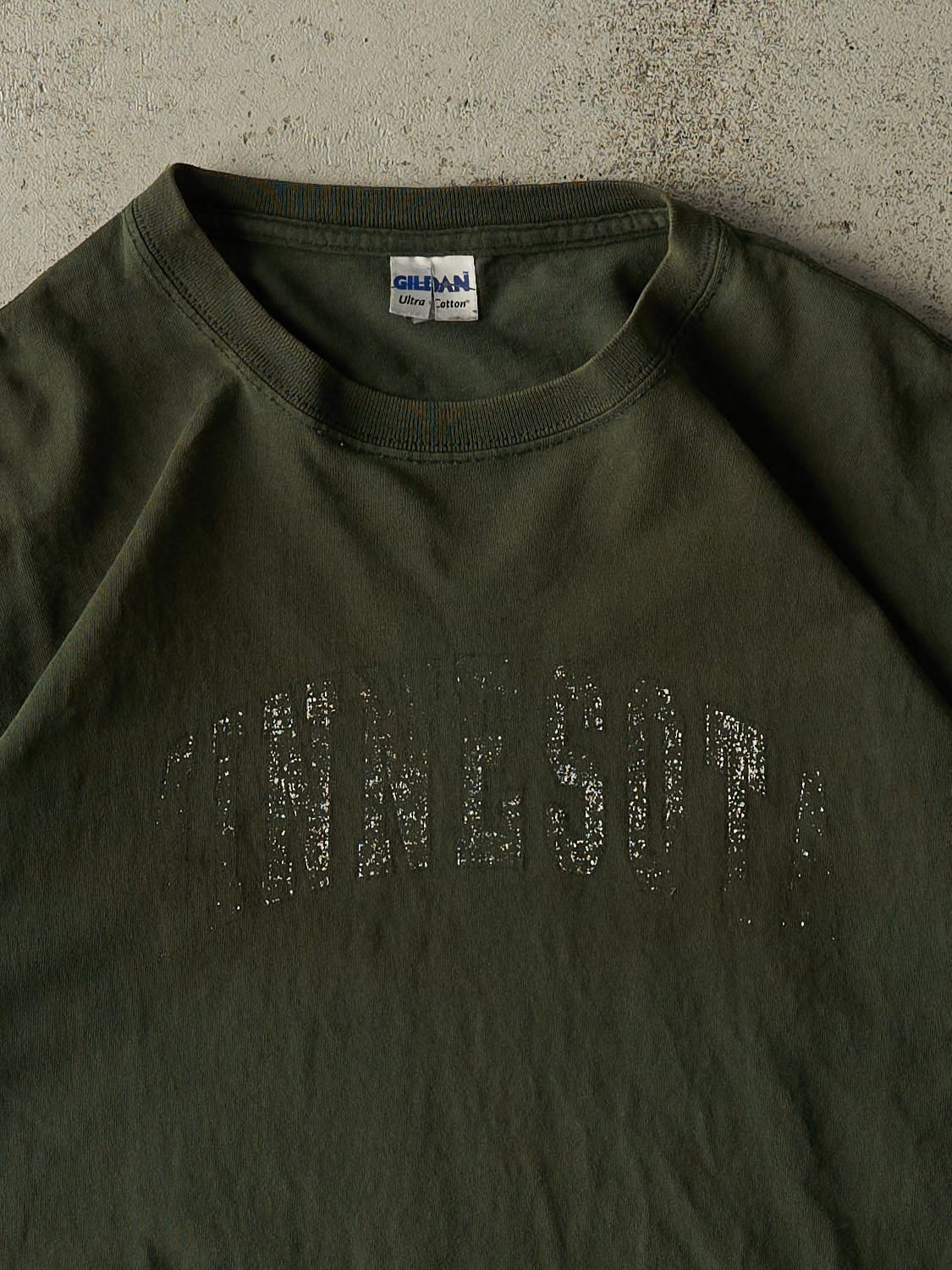 Vintage Y2K Green Faded Minnesota Tee (M) - Image 2