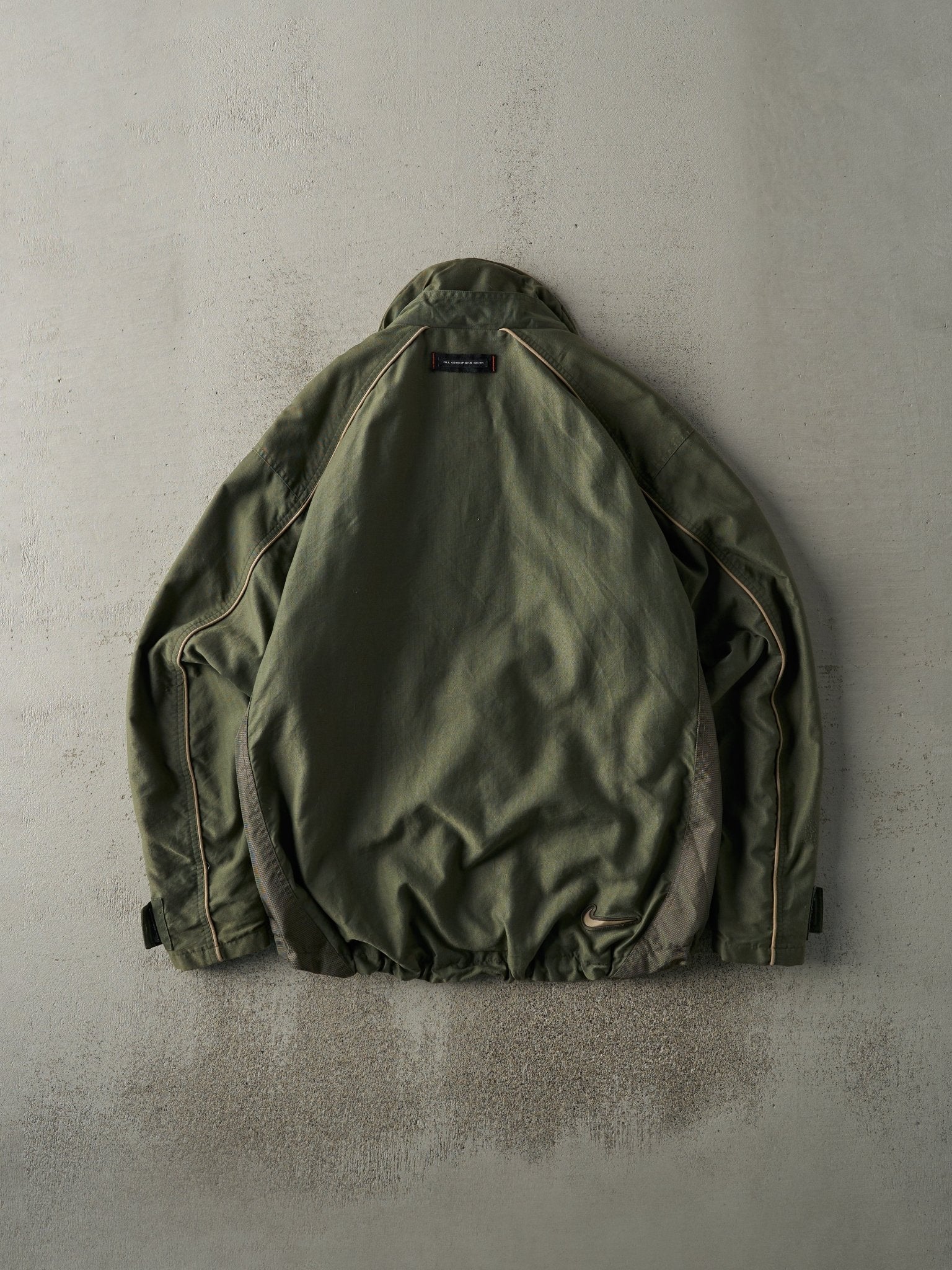 Vintage 90s Green Nike ACG Jacket (S/M) - Image 3