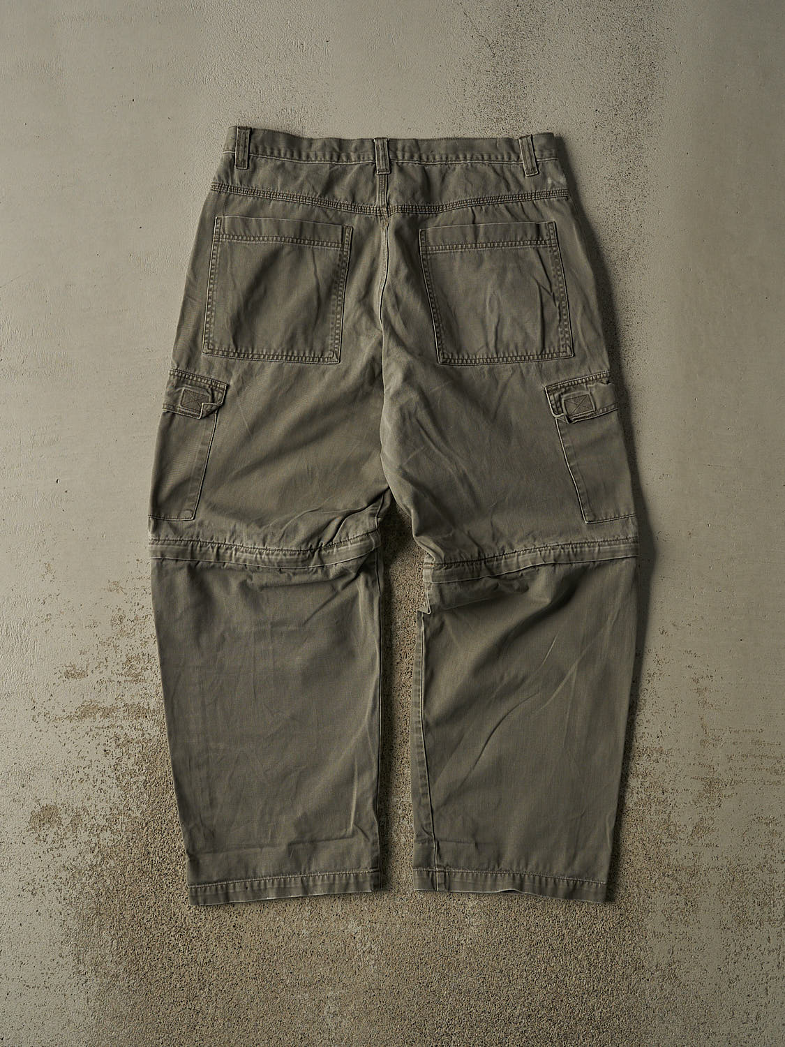 Vintage 90s Green Utility Zip Off Cargo Pants (34x29) - Image 2
