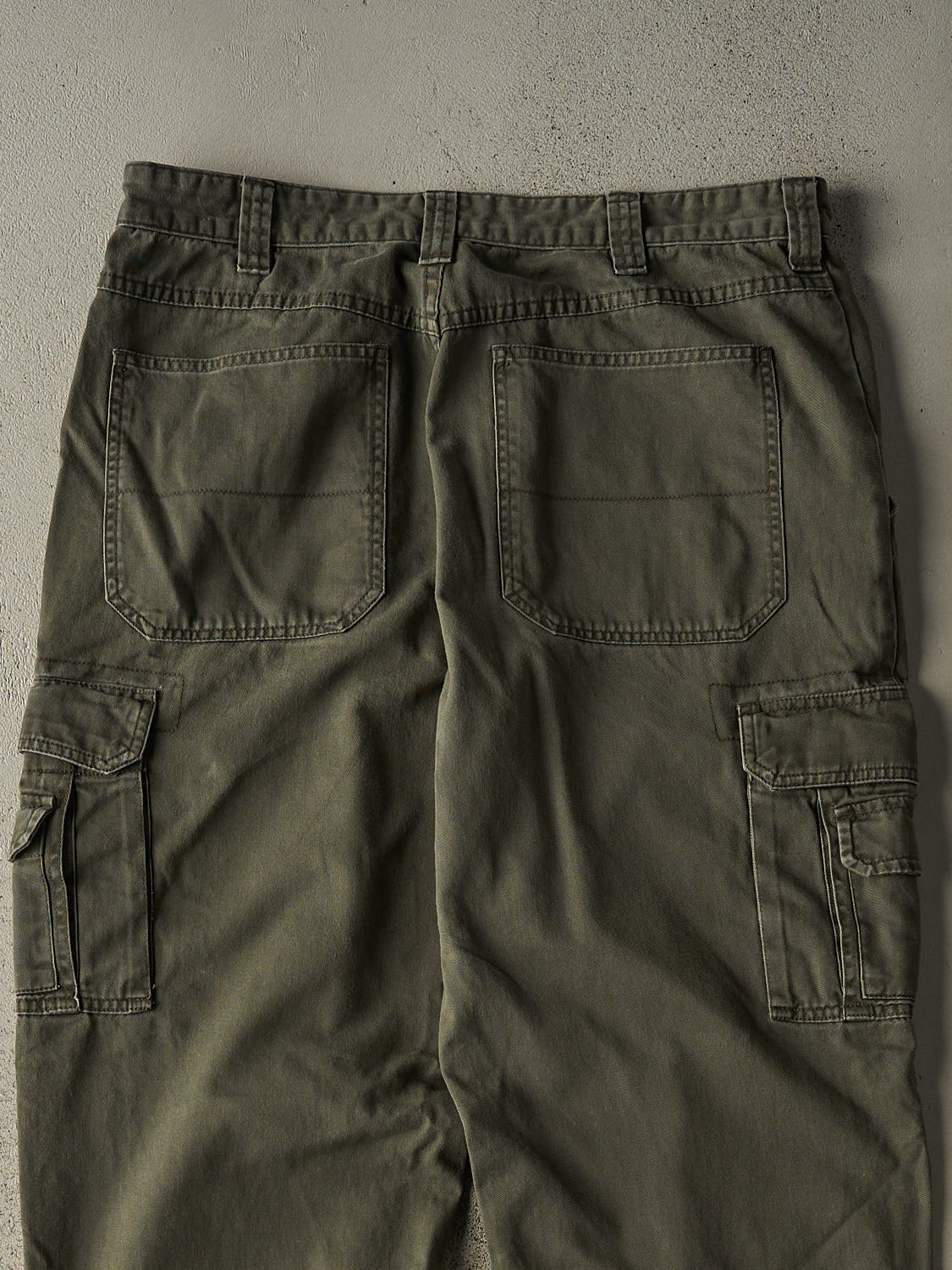 Vintage 90s Green Wrangler Cargo Work Pants (35x29) - Image 4