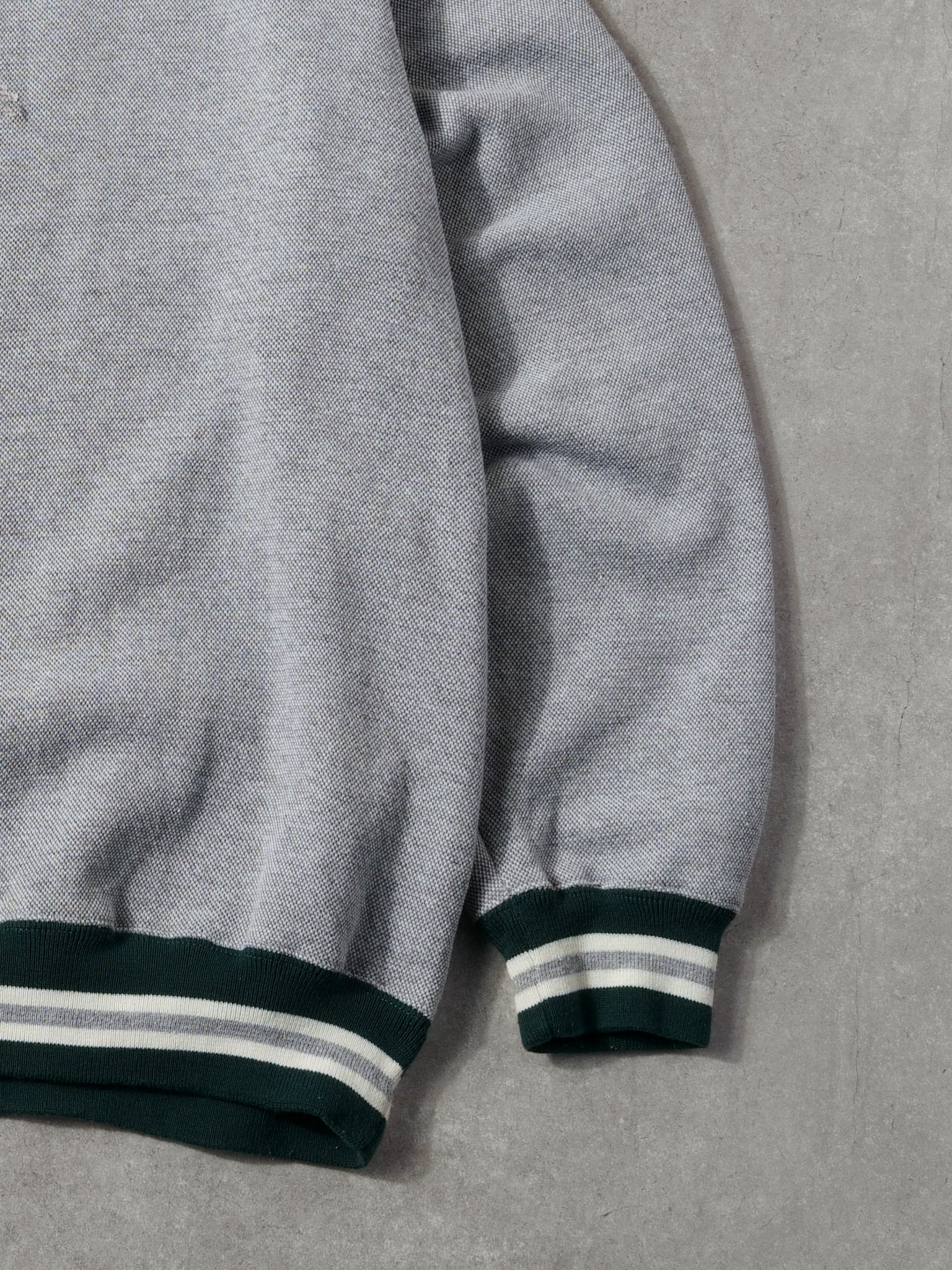 Vintage 90s Grey and Green Michigan State Spartans Crewneck (L) - Image 3