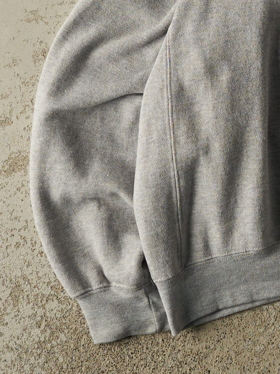 Vintage 90s Grey Cape Cod Embroidered Crewneck (M) - Image 3
