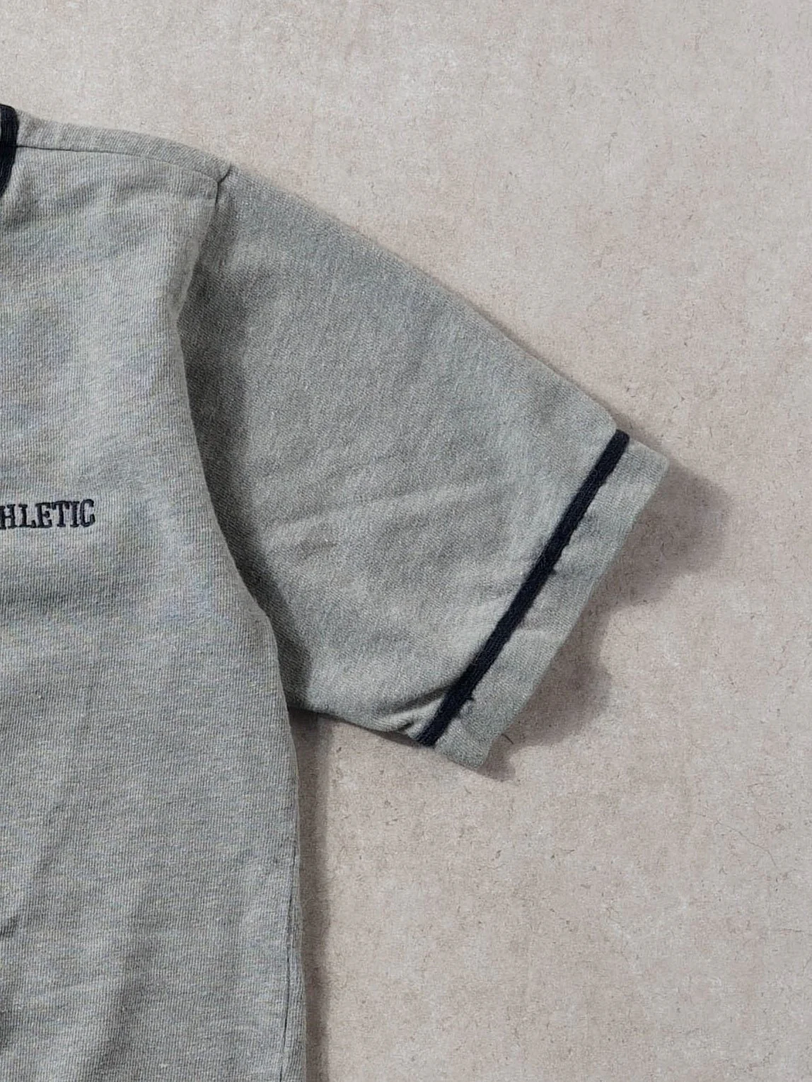 Vintage 90s Grey Gap Athletic #6 Baseball Tee (S) - Image 5