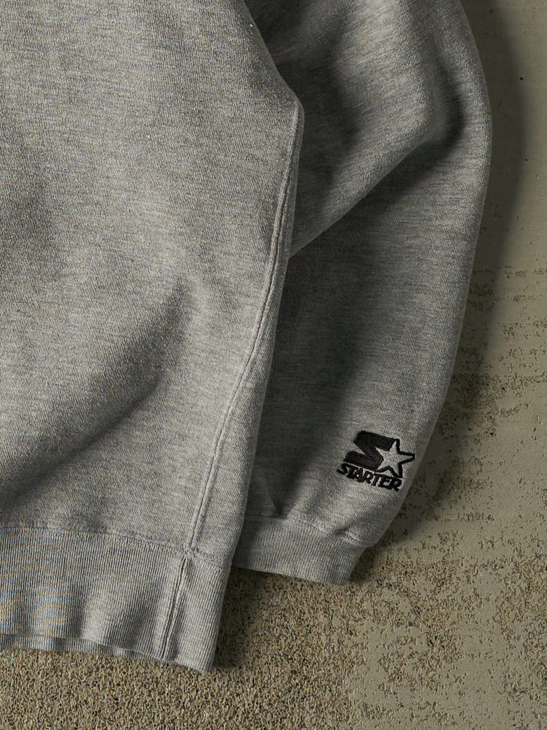 Vintage 90s Grey Los Angeles Dodgers Starter Embroidered Crewneck (L/XL) - Image 4