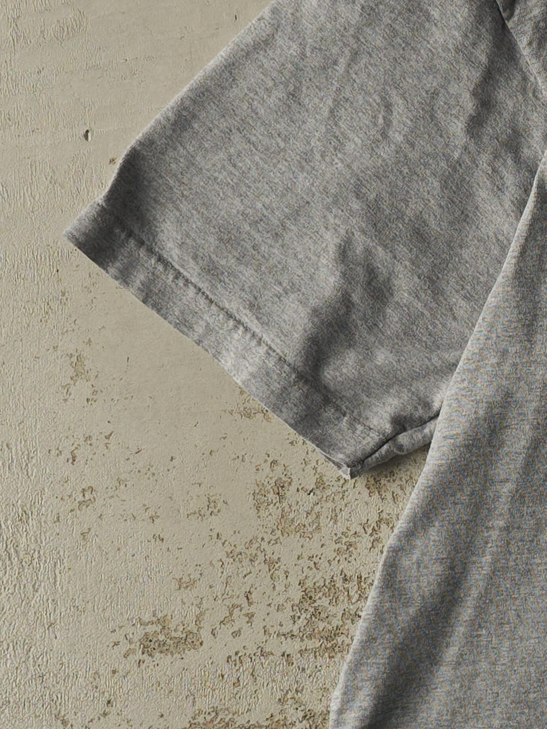 Vintage 90s Grey Reebok Logo Tee (XL) - Image 3