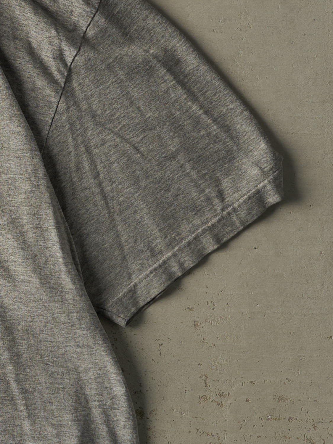 Vintage 90s Grey Reebok Tee (XL) - Image 4