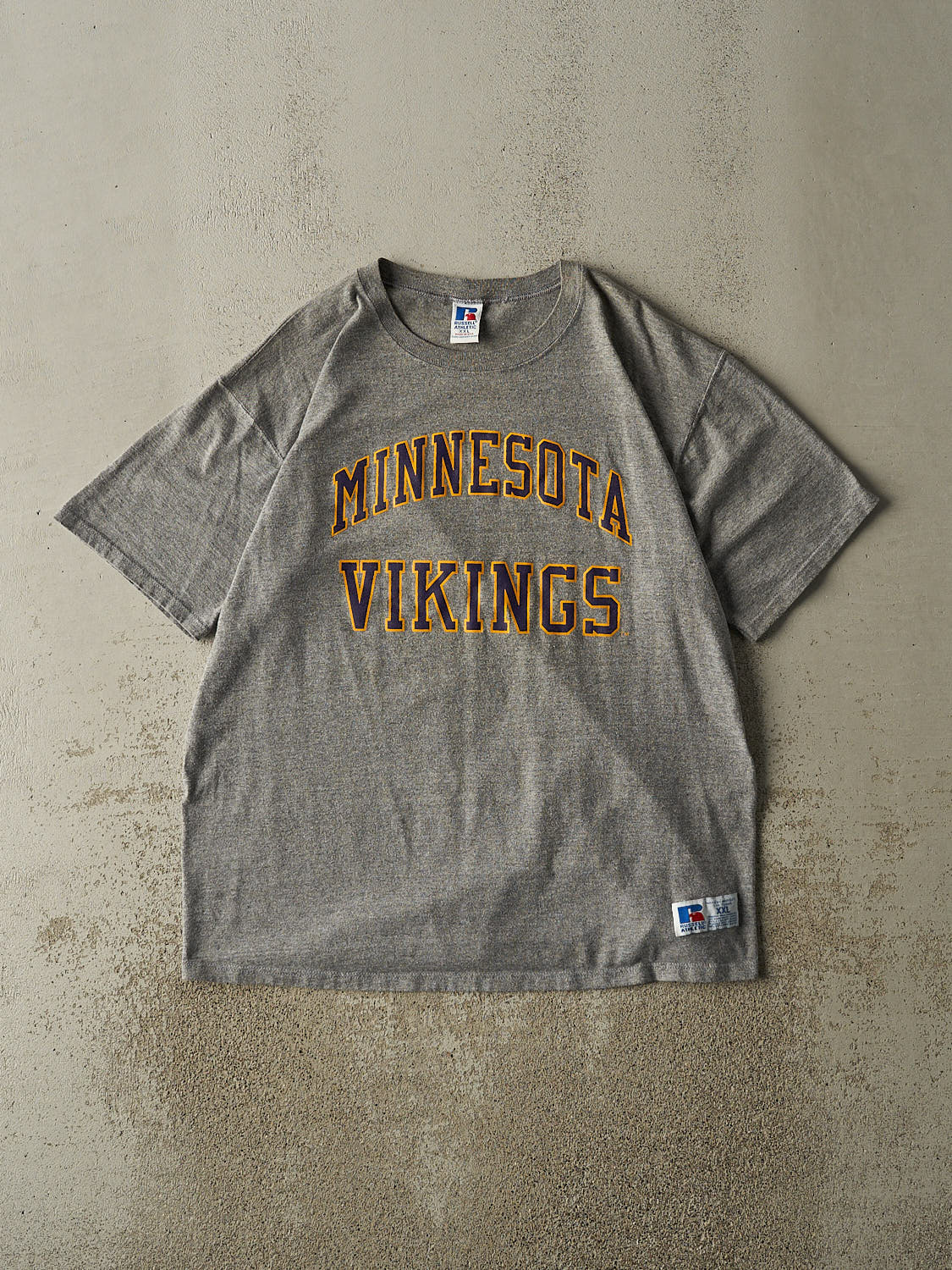 Vintage 90s Grey Russell Athletic Minnesota Vikings Tee (XL)