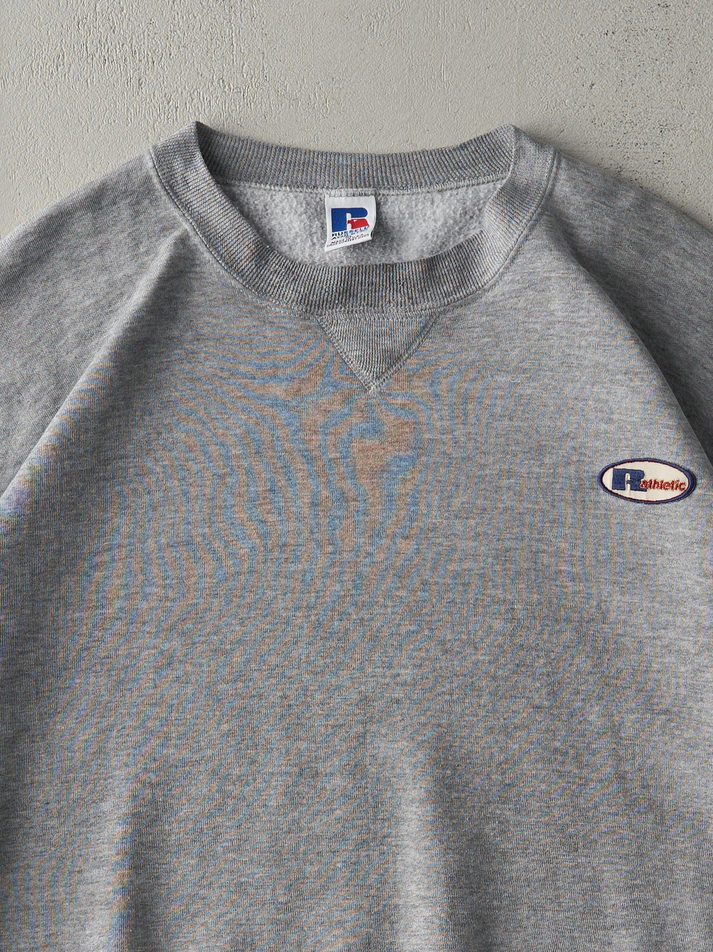 Vintage 90s RARE Grey Russell Athletics Patched Boxy Crewneck (L) - Image 2