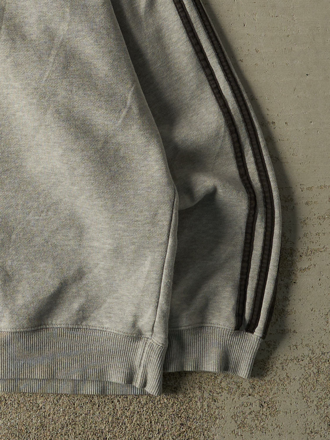 Vintage 90s Heather Grey Adidas Embroidered Crewneck (M) - Image 4