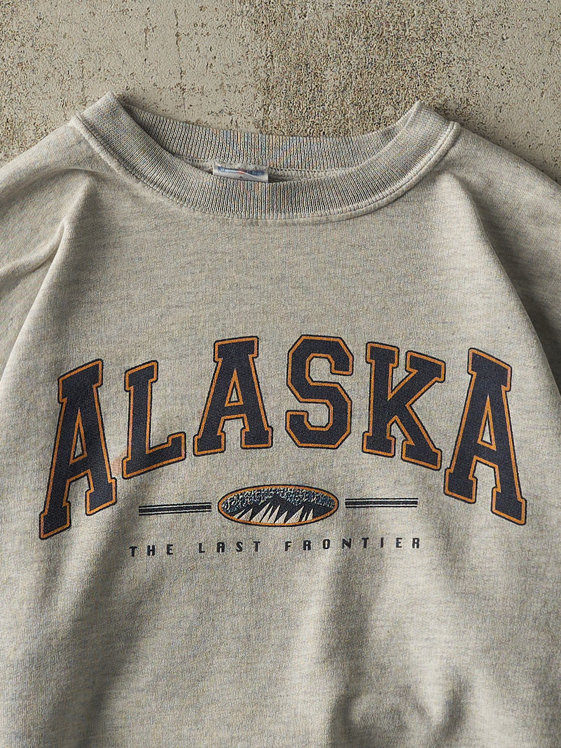 Vintage 90s Heather Grey Alaska Crewneck (S) - Image 2