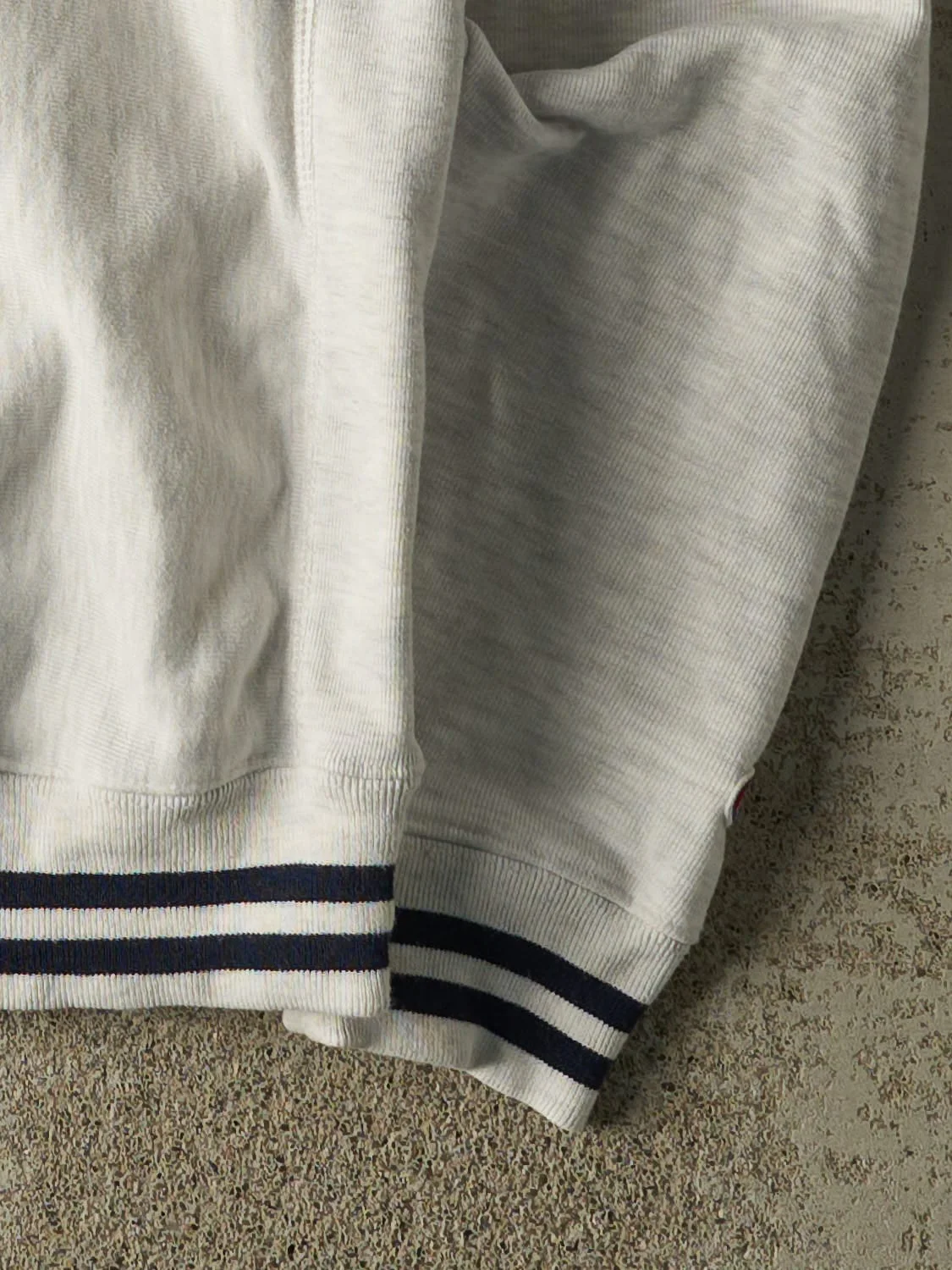 Vintage Y2K Heather Grey Champion Reverse Weave Cape May Crewneck (M/L) - Image 4