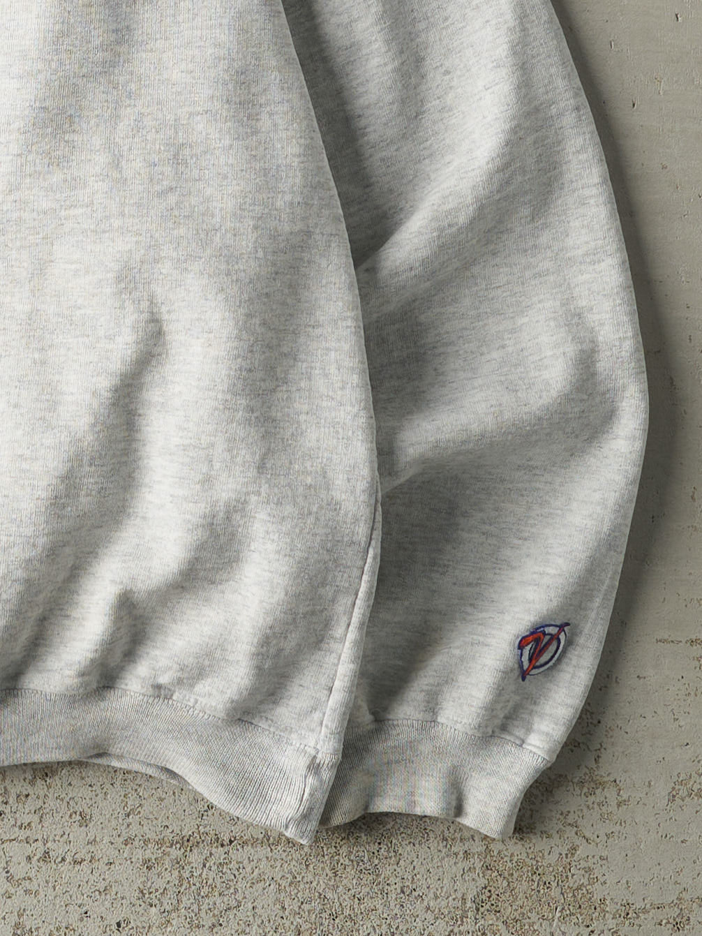 Vintage 90s Heather Grey Embroidered Tennessee Crewneck (M) - Image 3