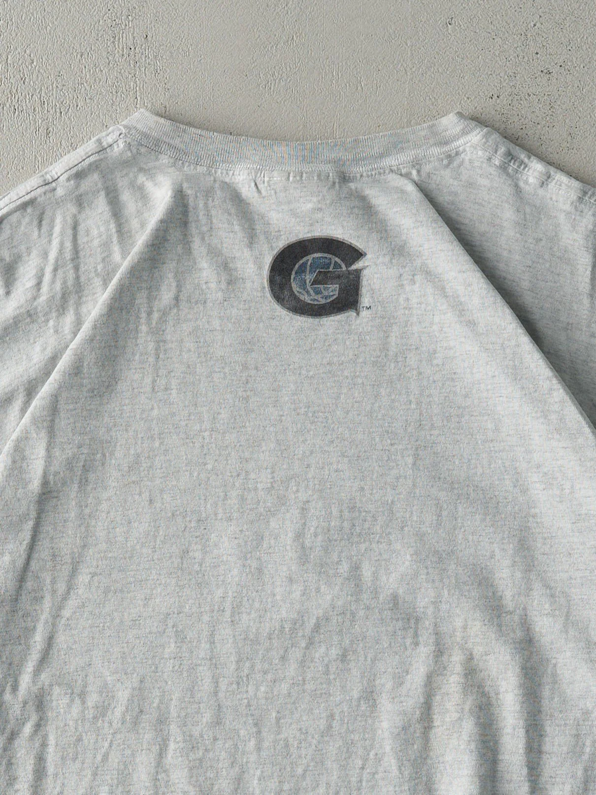 Vintage 90s Heather Grey Georgetown Basketball Nike Tee (L) - Image 4