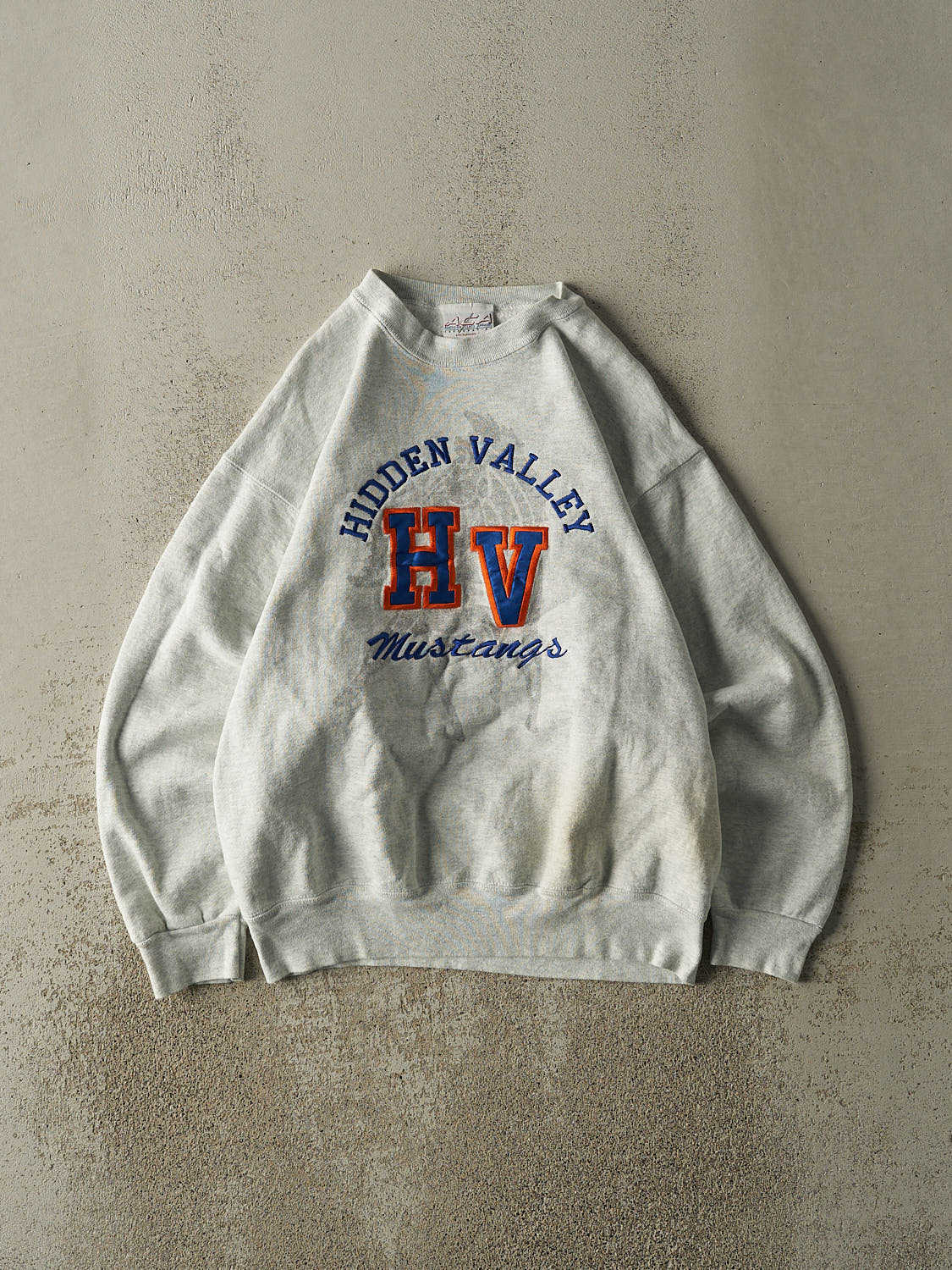 Vintage 90s Heather Grey Hidden Valley Mustangs Embroidered Crewneck (M/L)