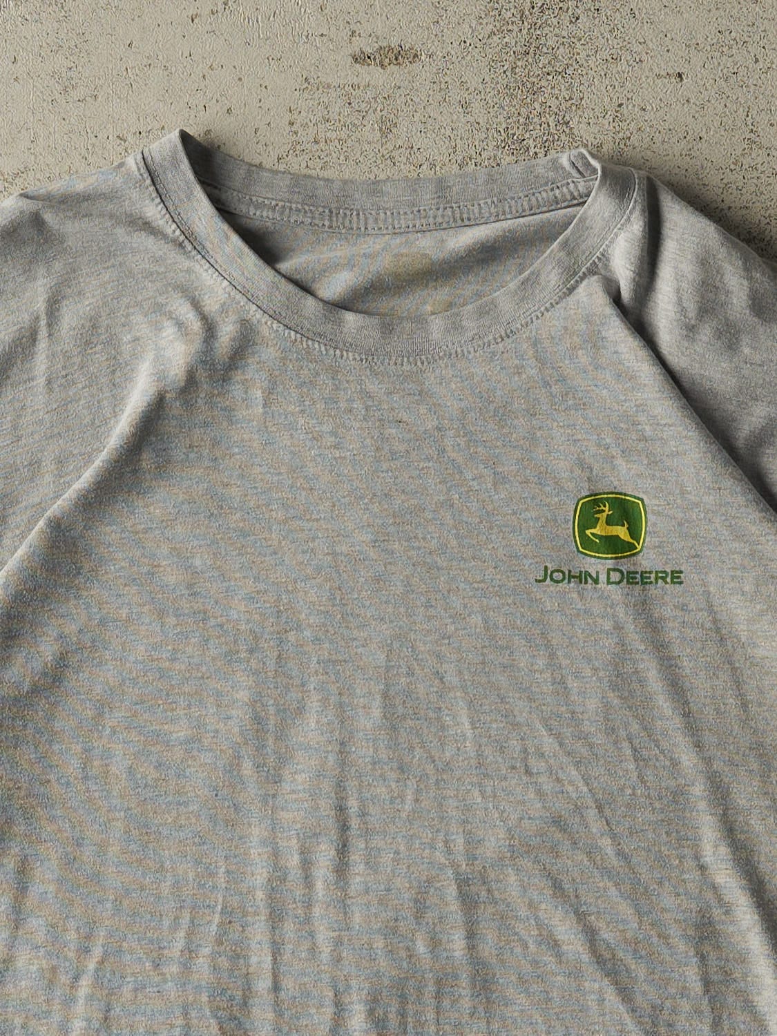 Vintage Y2K Heather Grey John Deere "Whats In Your Barn?" Tee (L/XL) - Image 3