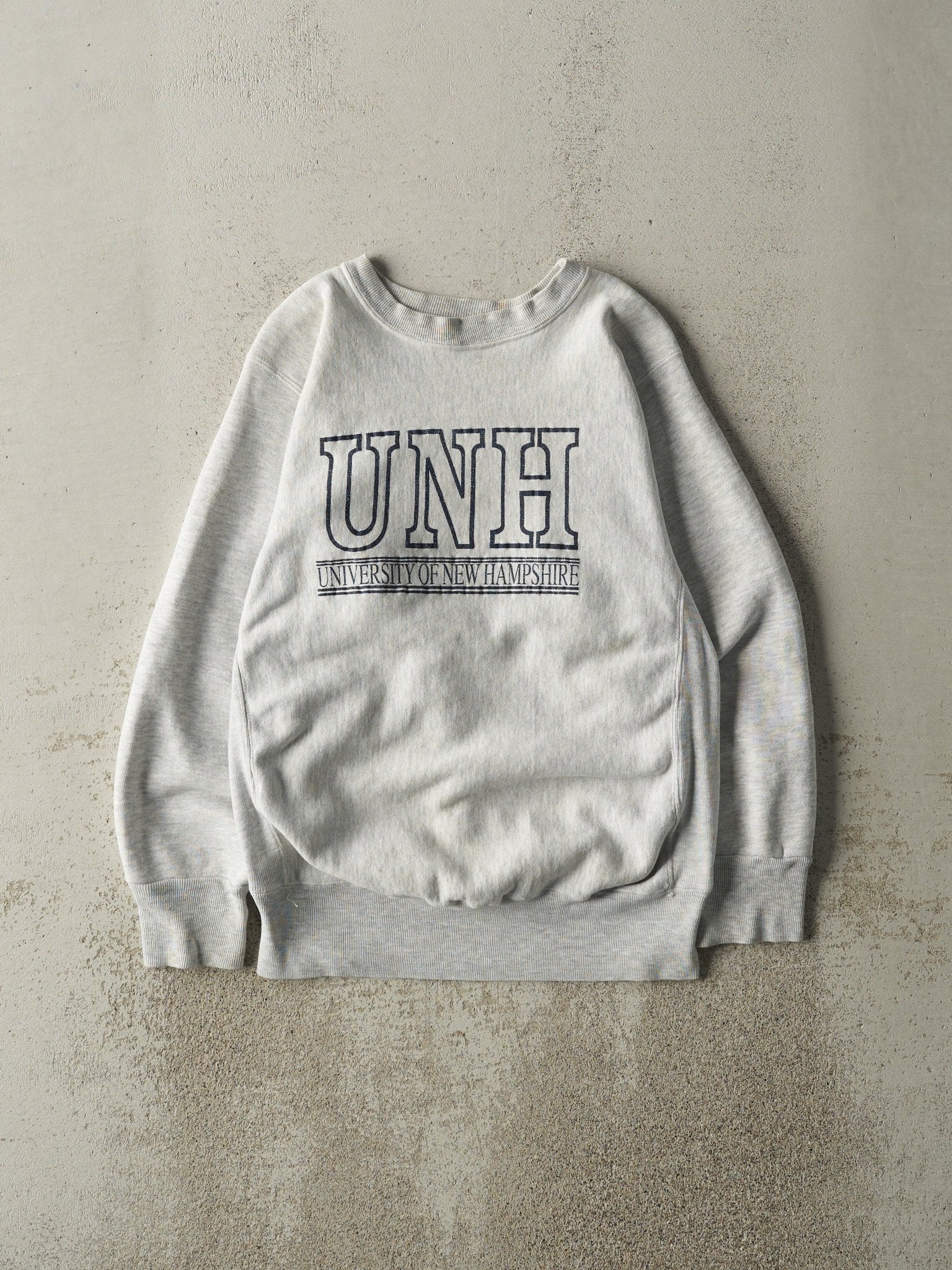 Vintage 90s Heather Grey University of New Hampshire Crewneck (M)