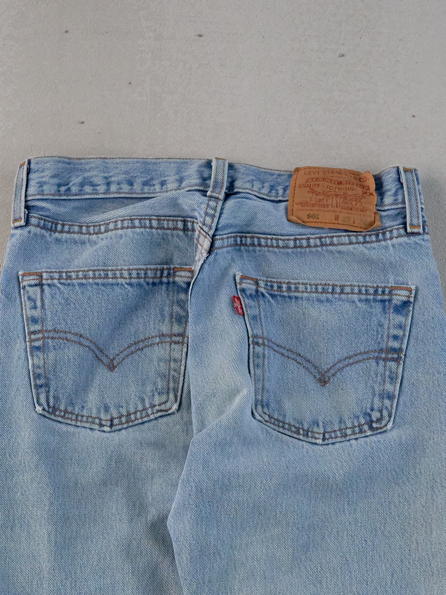 Vintage 90s Light Blue Levi's 501 Denim Jeans (26x35) - Image 4