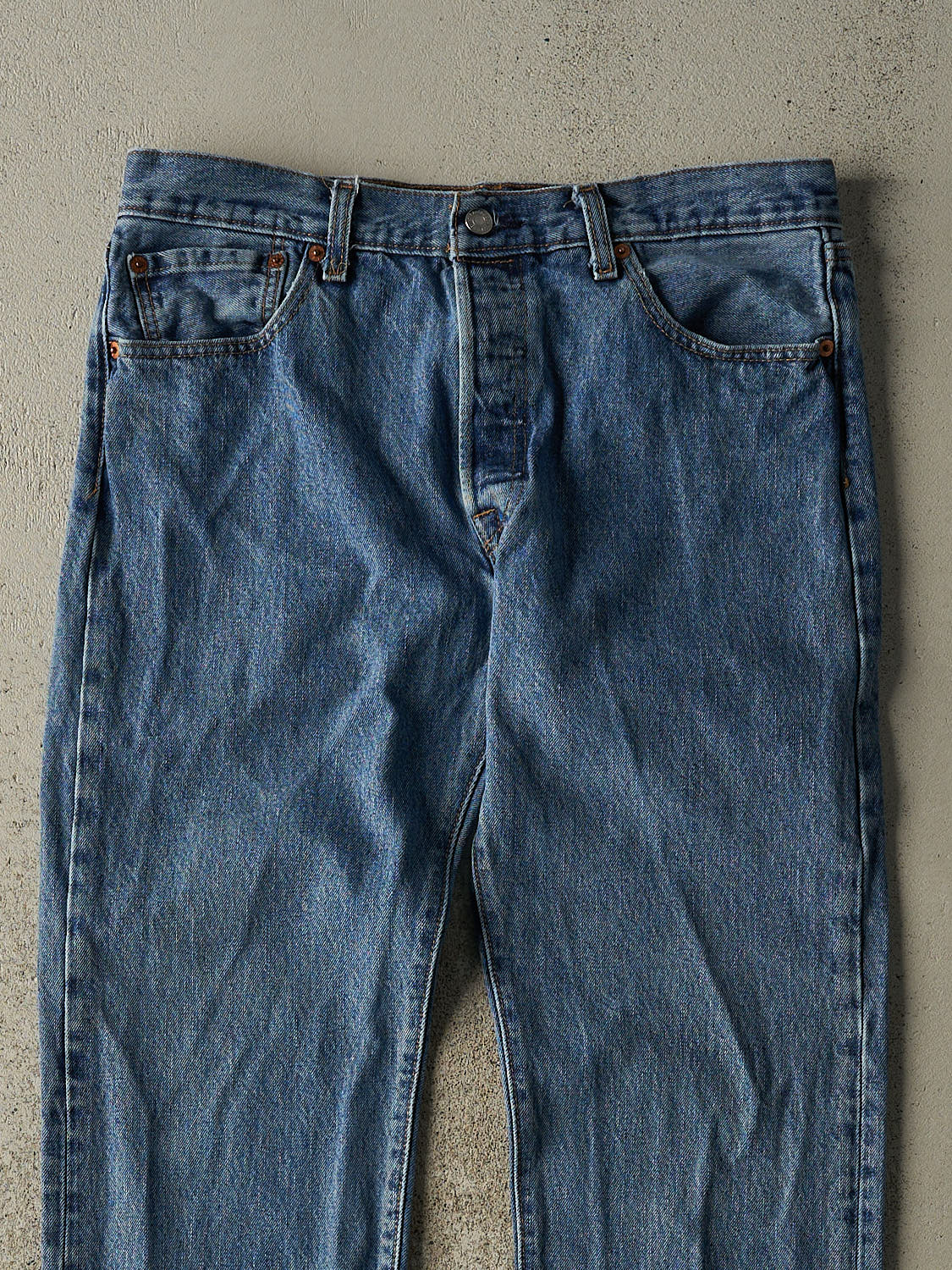 Vintage Y2K Mid Wash Levi's 501 Jeans (32x33.5) - Image 3