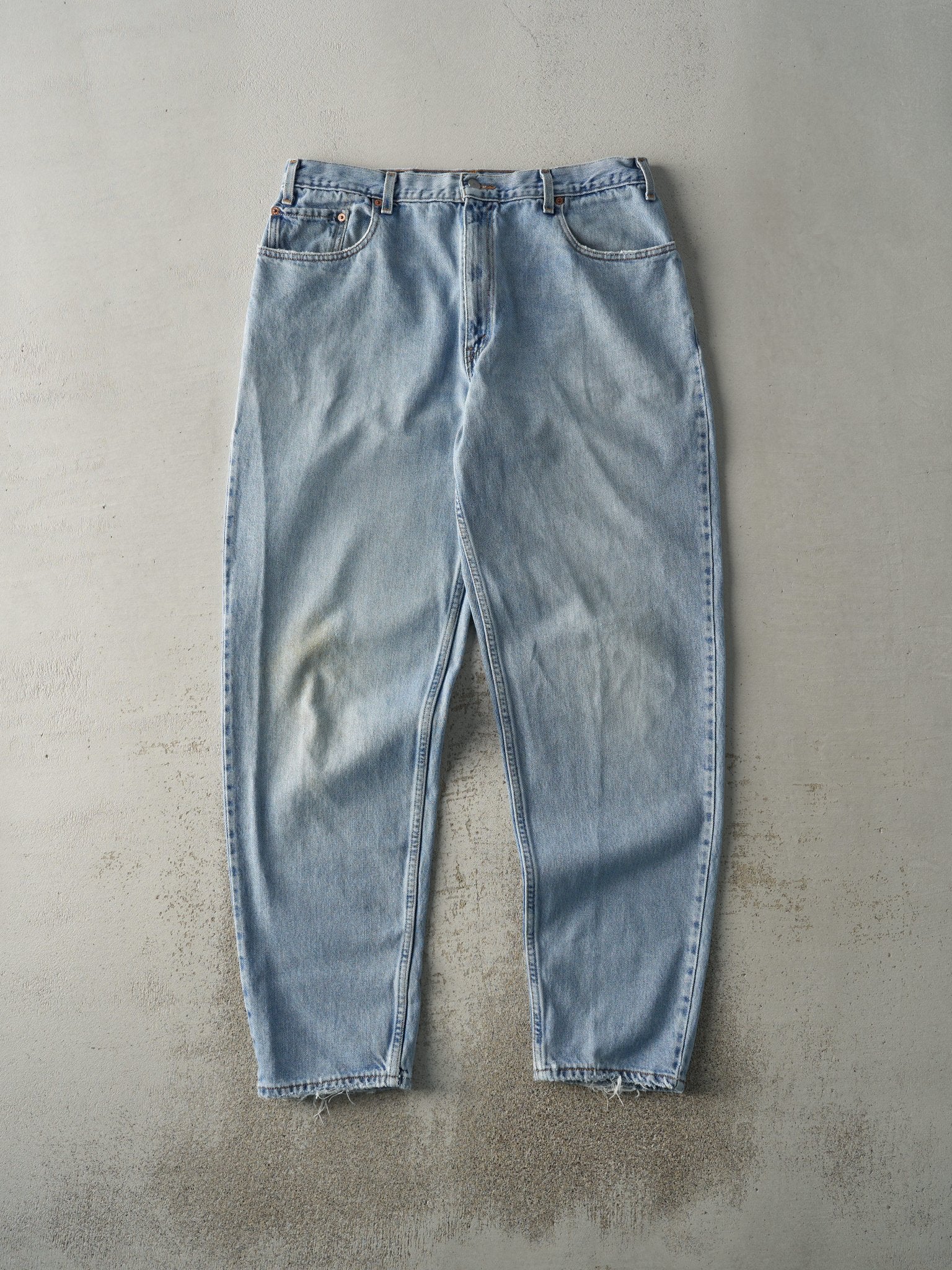 Vintage 90s Light Wash Levi's 560 Jeans (35x33.5)