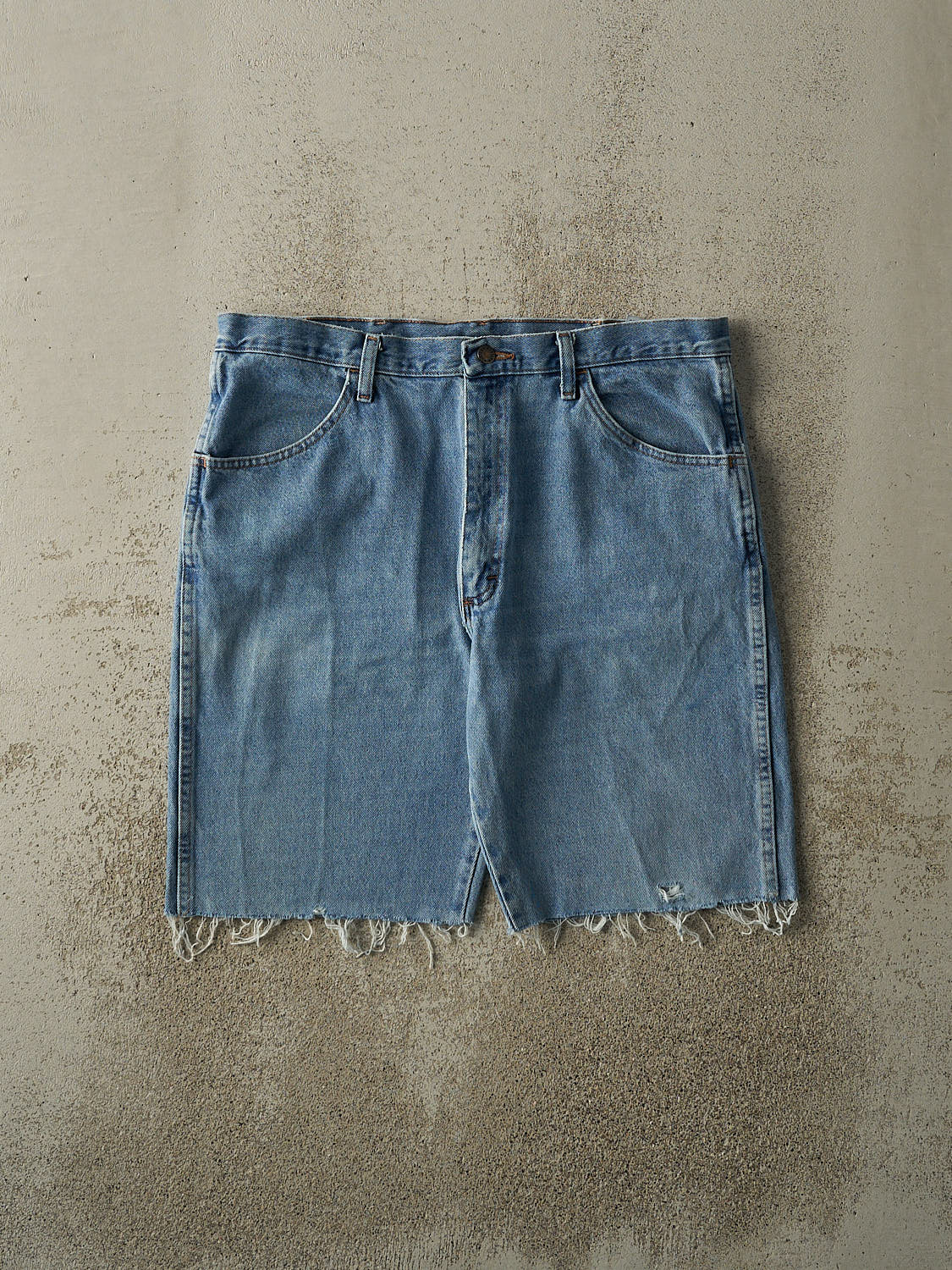 Vintage 90s Light Wash Rustler Cut Off Jean Shorts (36x9.5)