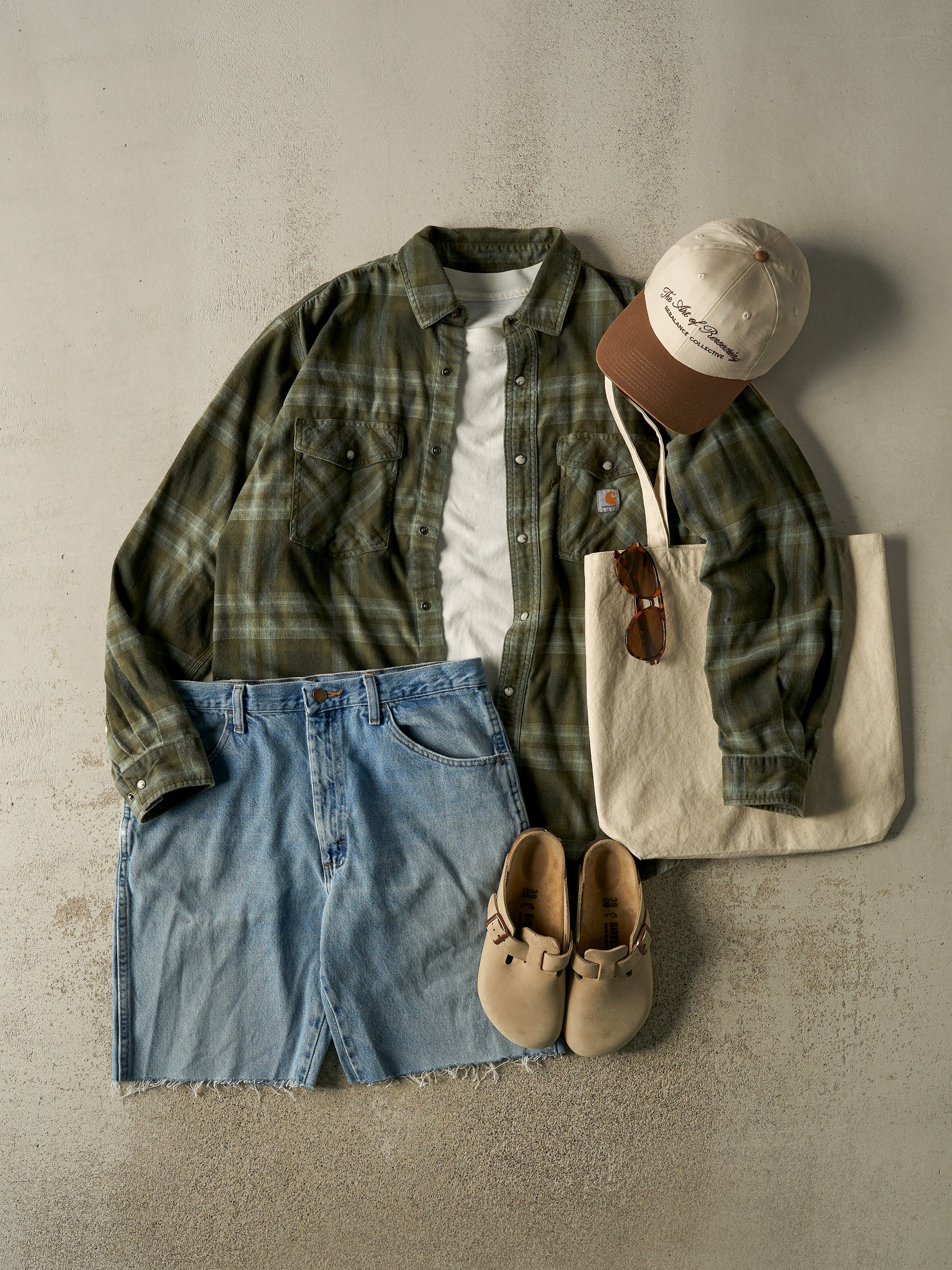 Vintage 90s Light Wash Rustler Cut Off Jean Shorts (34x9) - Image 2