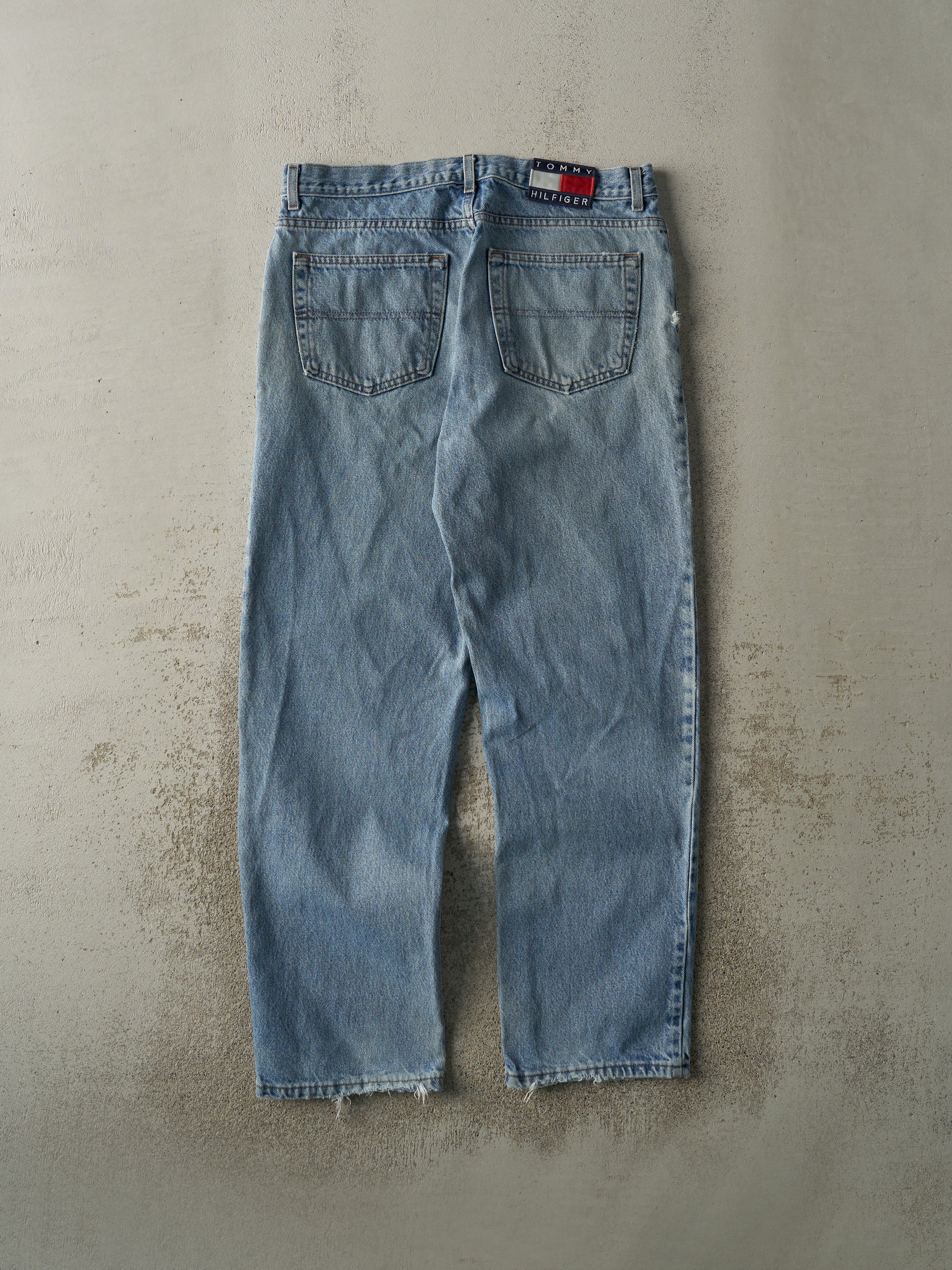 Vintage 90s Light Wash Tommy Hilfiger Jeans (35x30.5) - Image 3