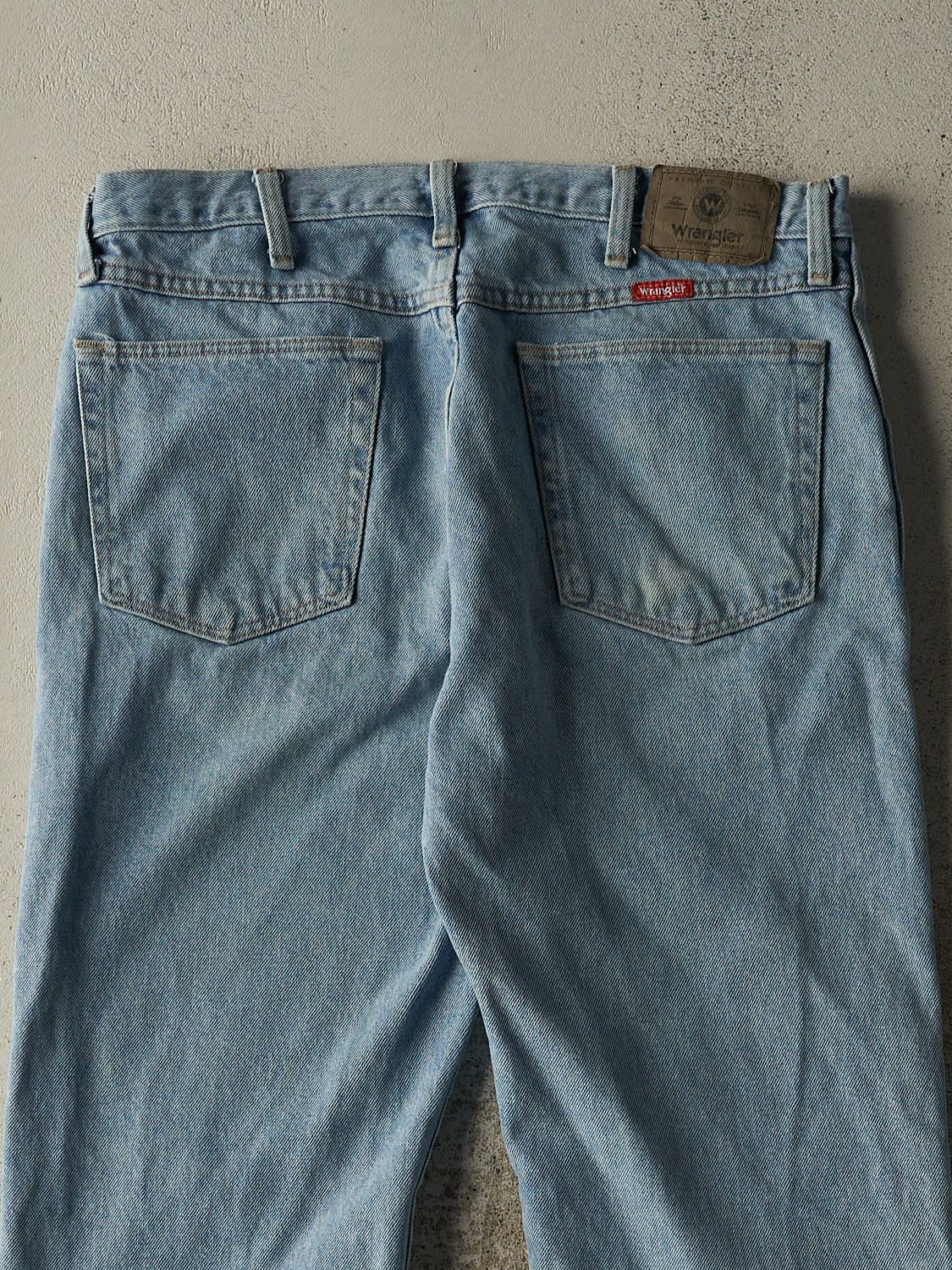 Vintage 90s Light Wash Wrangler Jeans (34x29.5) - Image 5