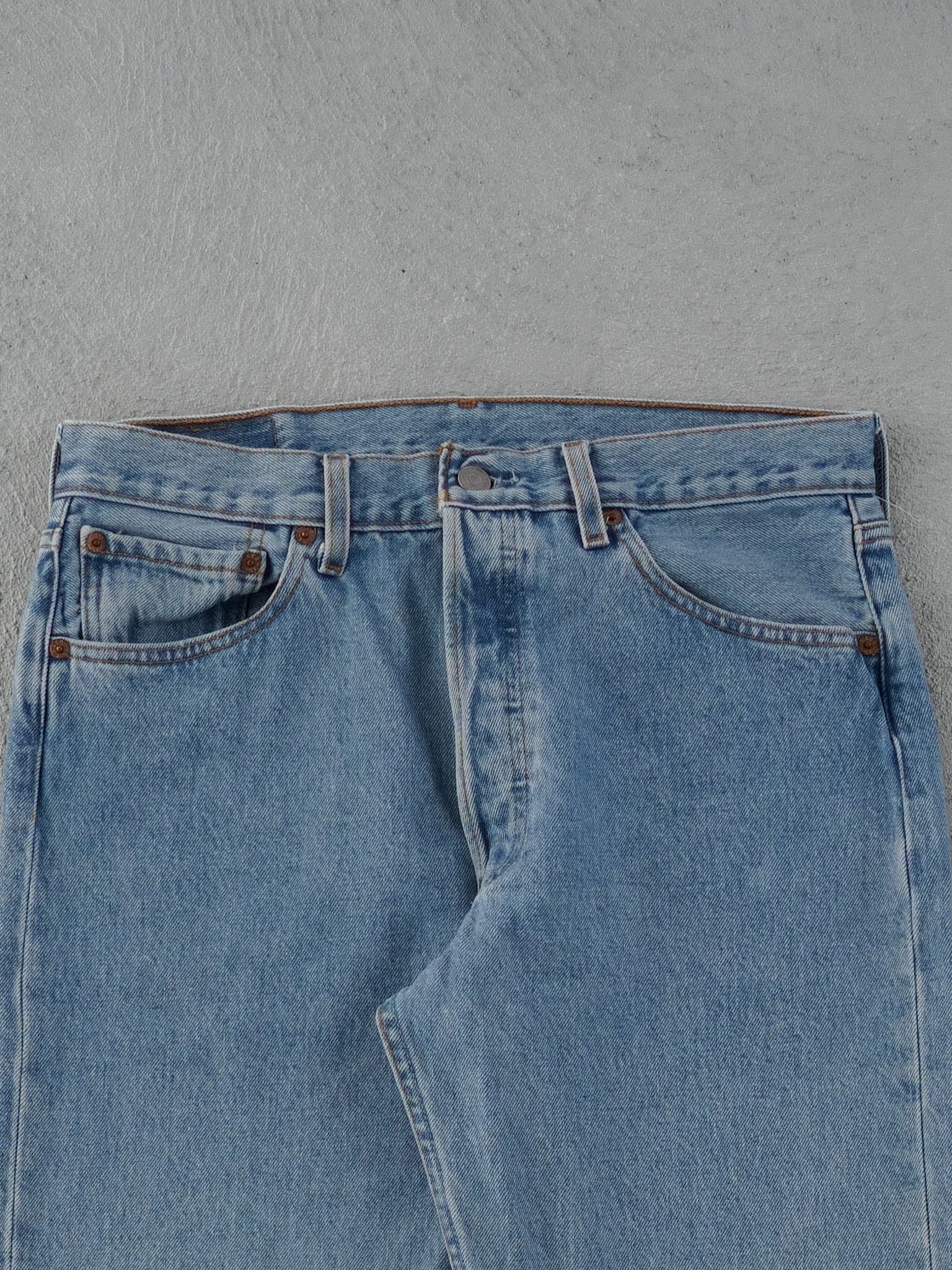 Vintage 90s Light Washed Blue Levi's 501 Denim Jeans (33x30) - Image 3