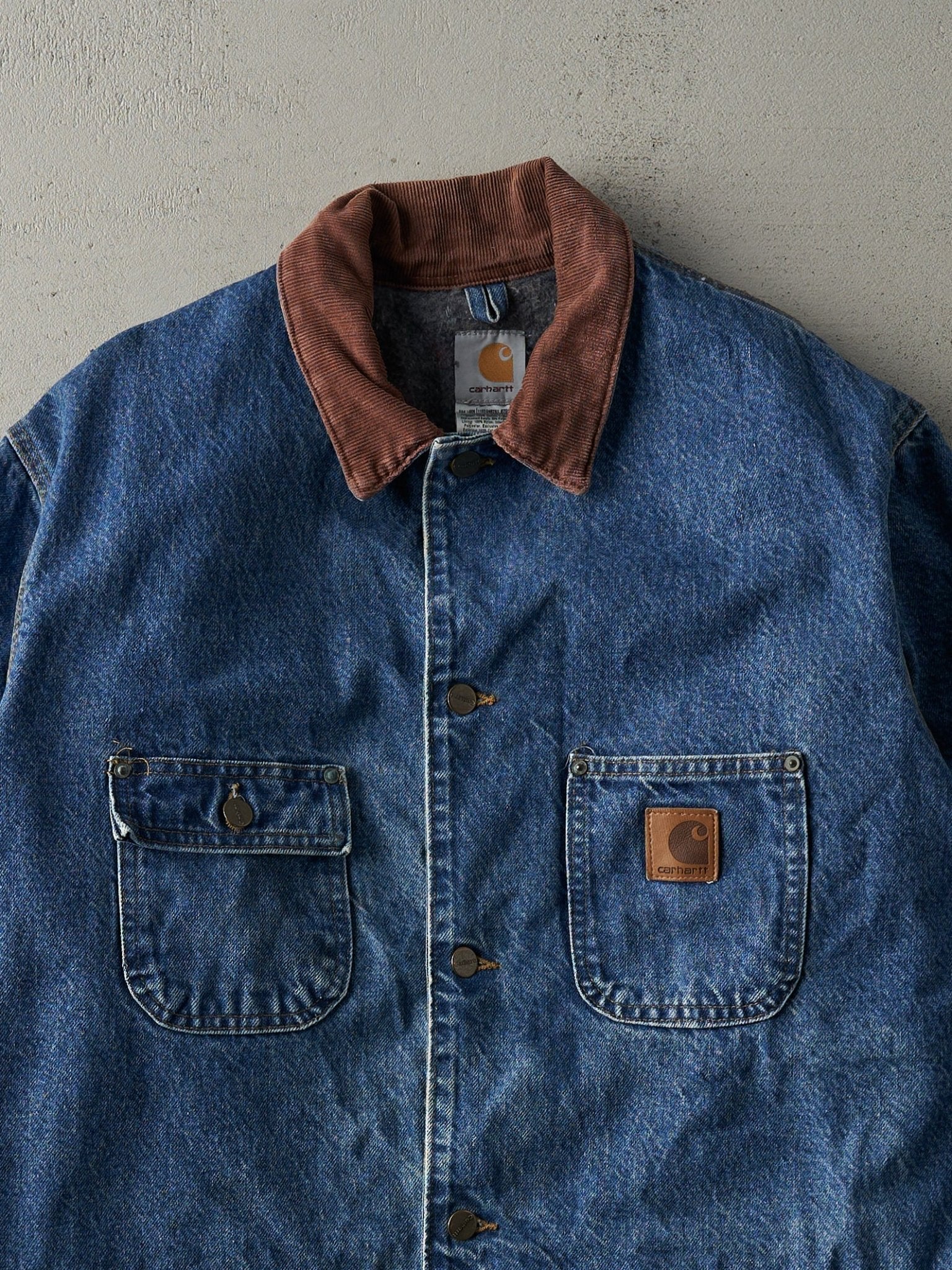 Vintage 90s Mid Wash Carhartt Blanked Lined Chore Denim Jacket (L) - Image 2