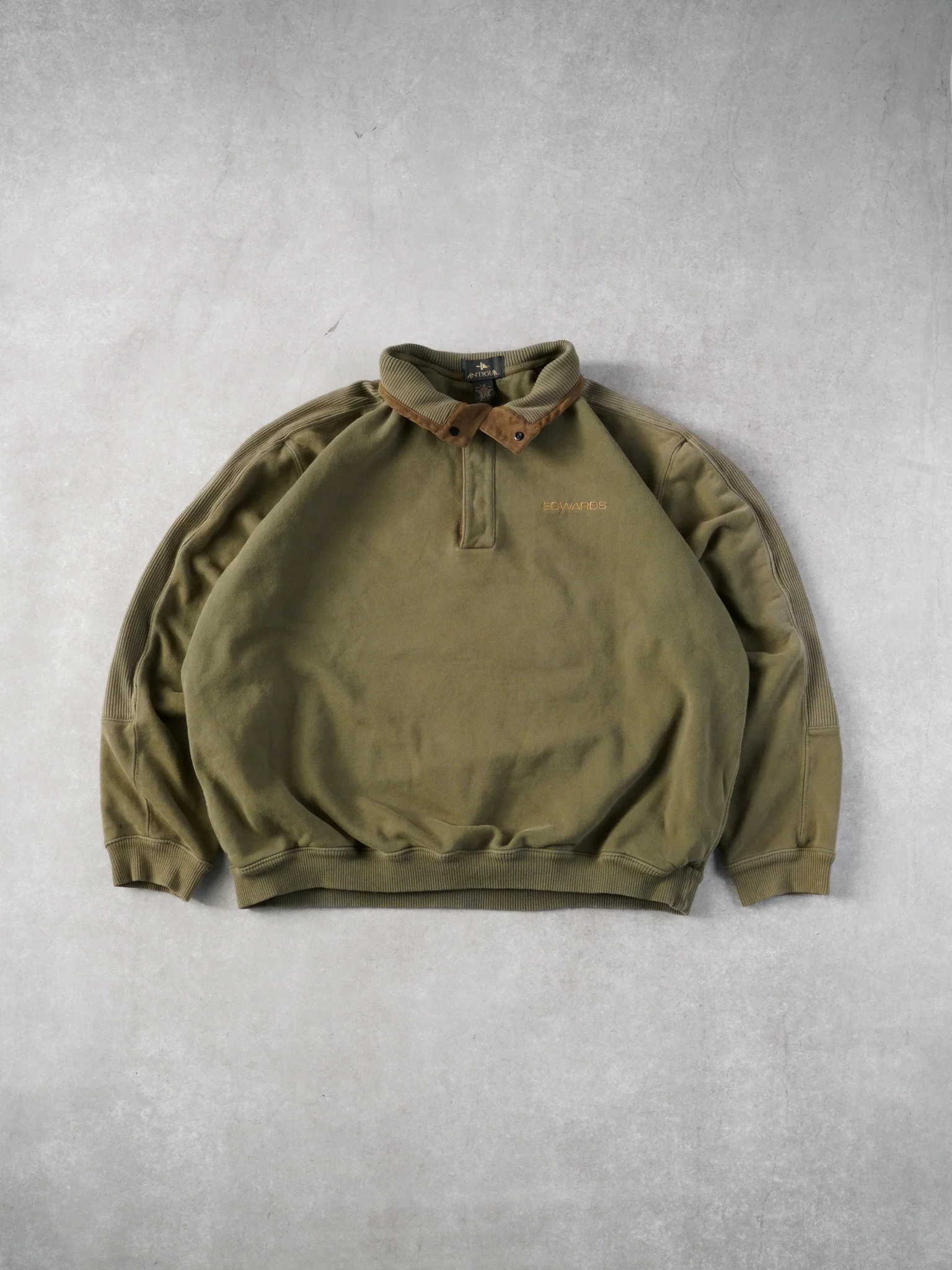 Vintage 90s Moss Green Edwards Antiqua Collared Button Up (L/XL)