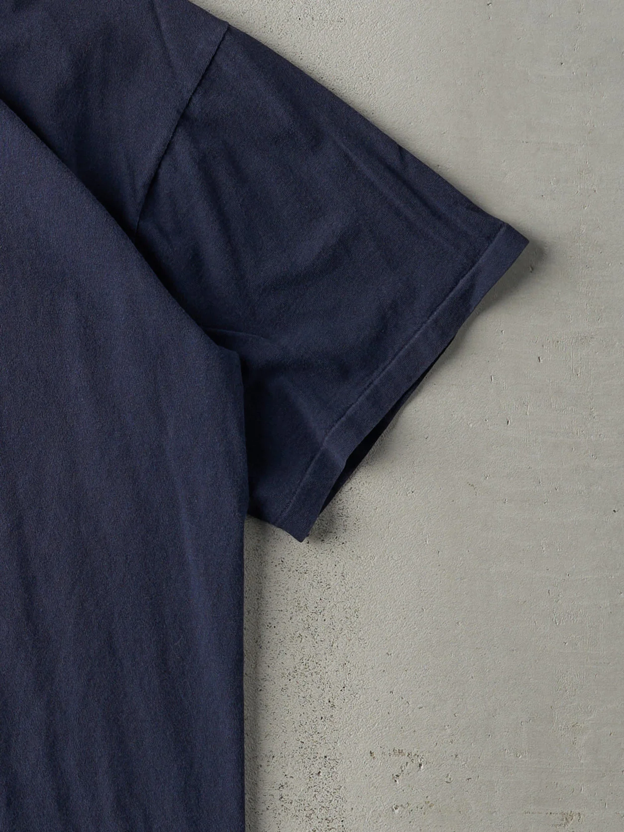 Vintage 90s Navy Blue Blank Single Stitch Tee (M) - Image 3