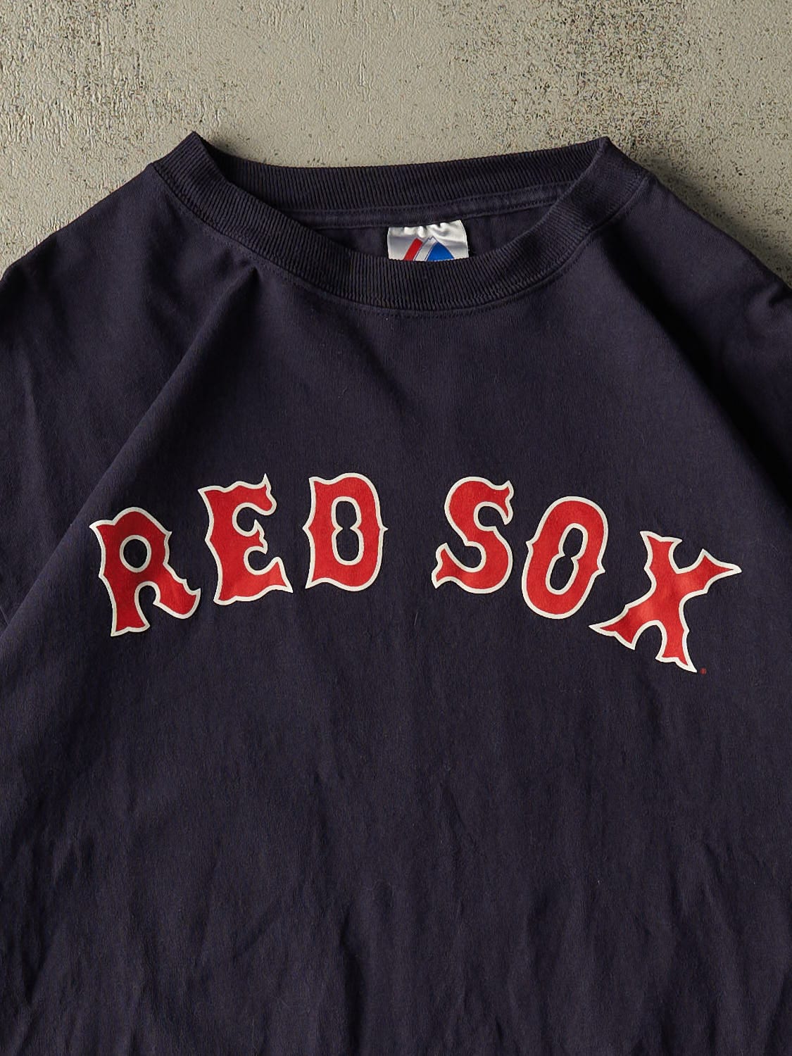 Vintage Y2K Navy Blue Boston Red Sox #33 Jason Varitek Player Tee (XL/XXL) - Image 3