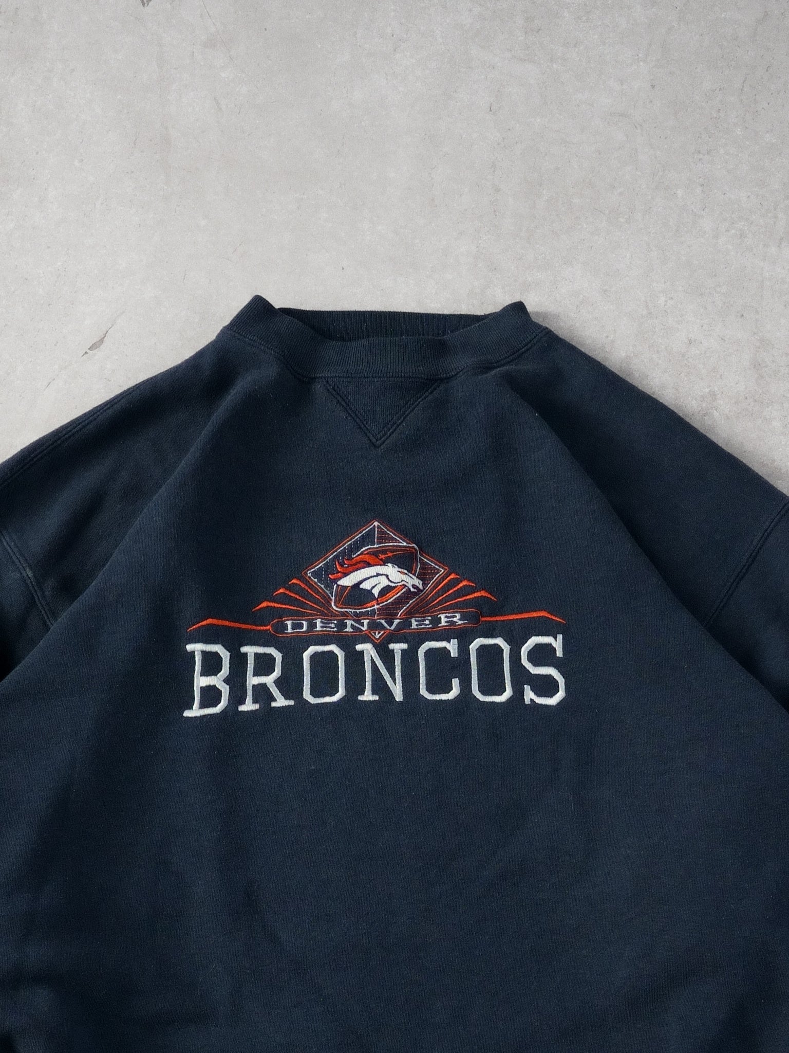Vintage 90s Navy Blue Denever Broncos Graphic Crewneck (L) - Image 2