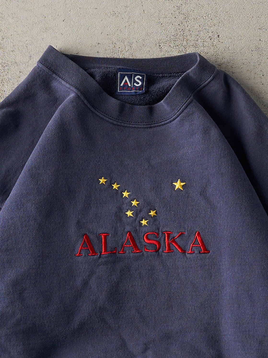 Vintage 90s Navy Blue Embroidered Alaska Boxy Crewneck (L) - Image 2