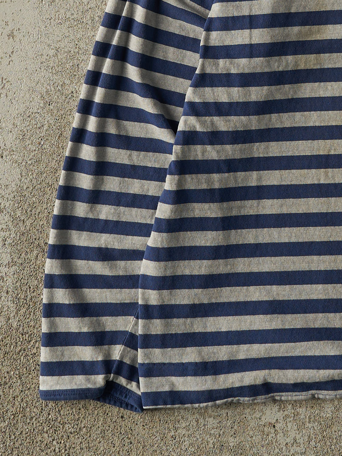 Vintage 90s Navy Blue & Grey Gap Striped Long Sleeve (M) - Image 3