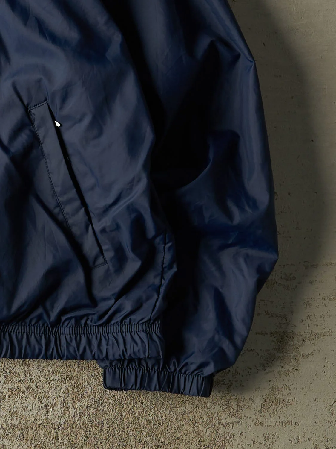 Vintage 90s Navy Blue Nike Embroidered Windbreaker Coach Jacket (S/M) - Image 4