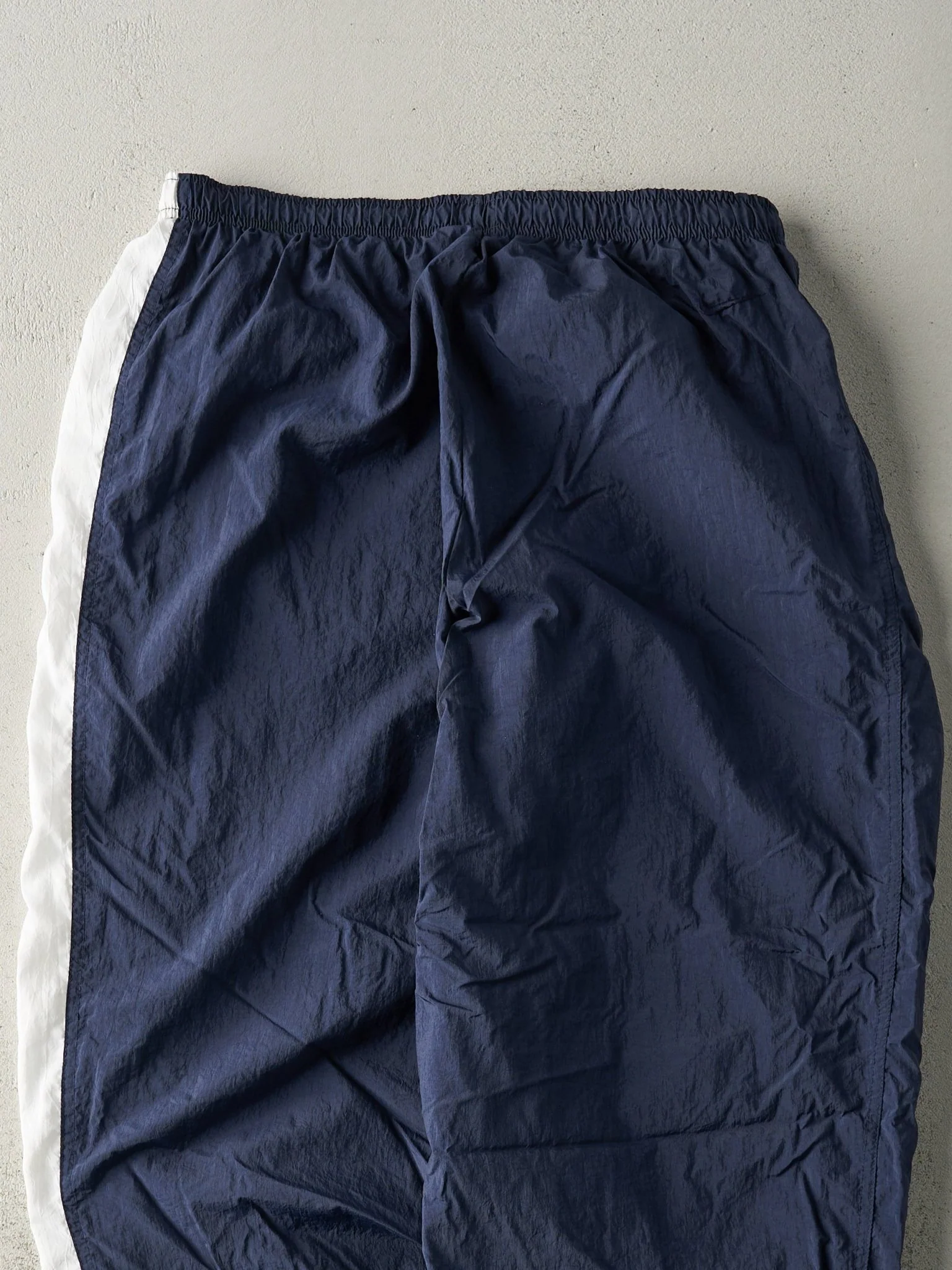 Vintage 90s Navy Blue Nike Track Pants (32x30) - Image 4