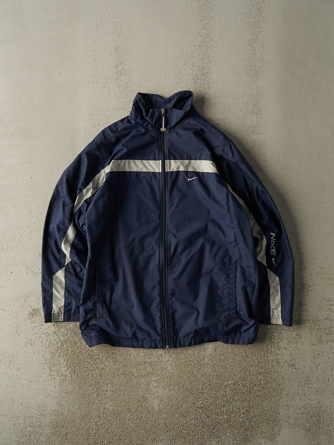 Vintage Y2K Navy Blue Nike Windbreaker Jacket (L)