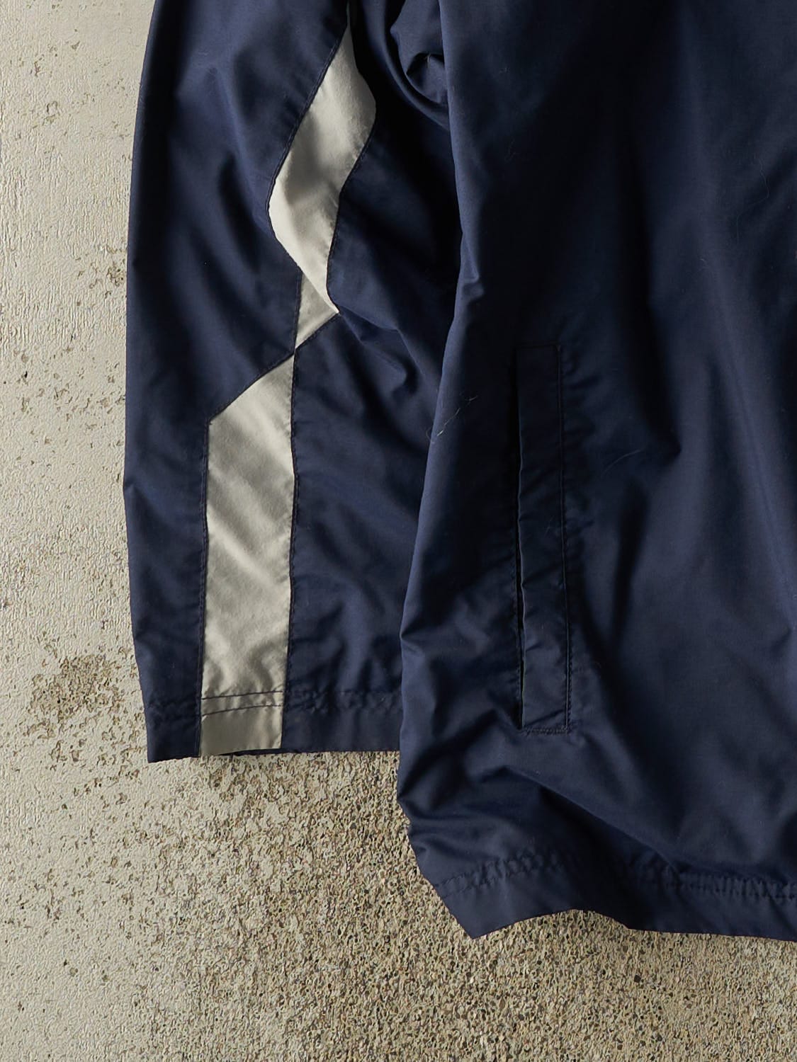 Vintage Y2K Navy Blue Nike Windbreaker Jacket (L) - Image 3