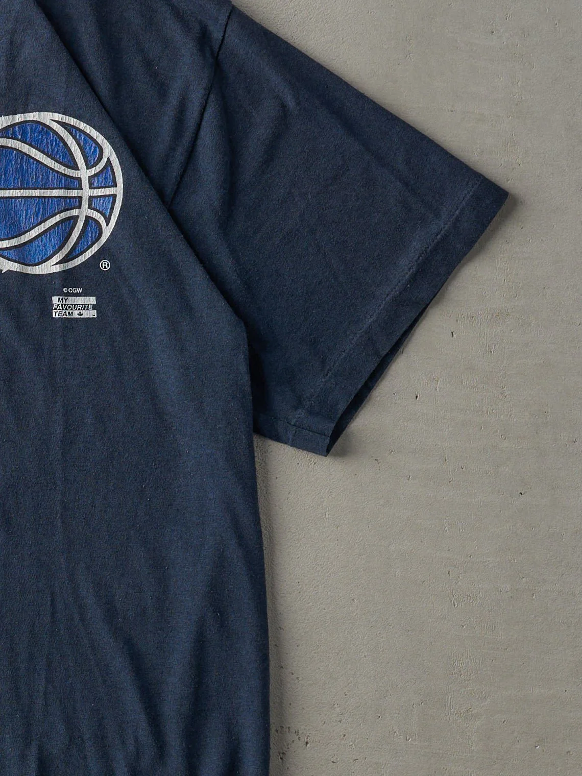 Vintage 90s Navy Blue Orlando Magic Basketball Tee (M) - Image 3