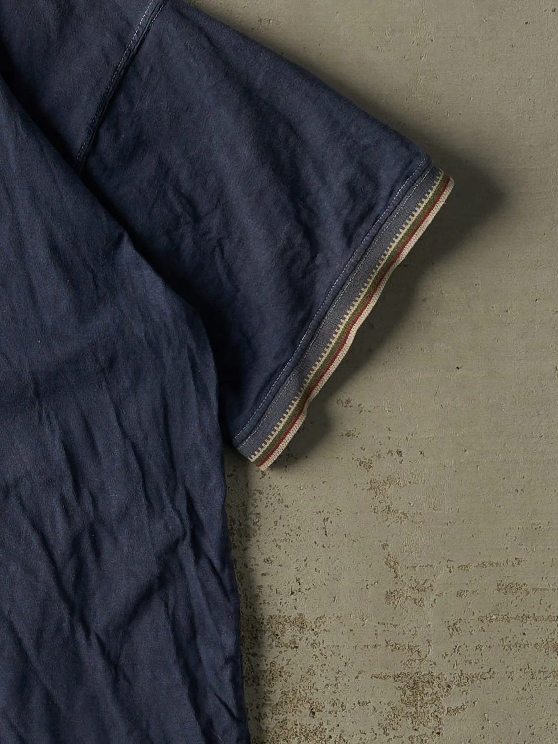 Vintage 90s Navy Blue Patterned Ringer Tee (XL) - Image 4