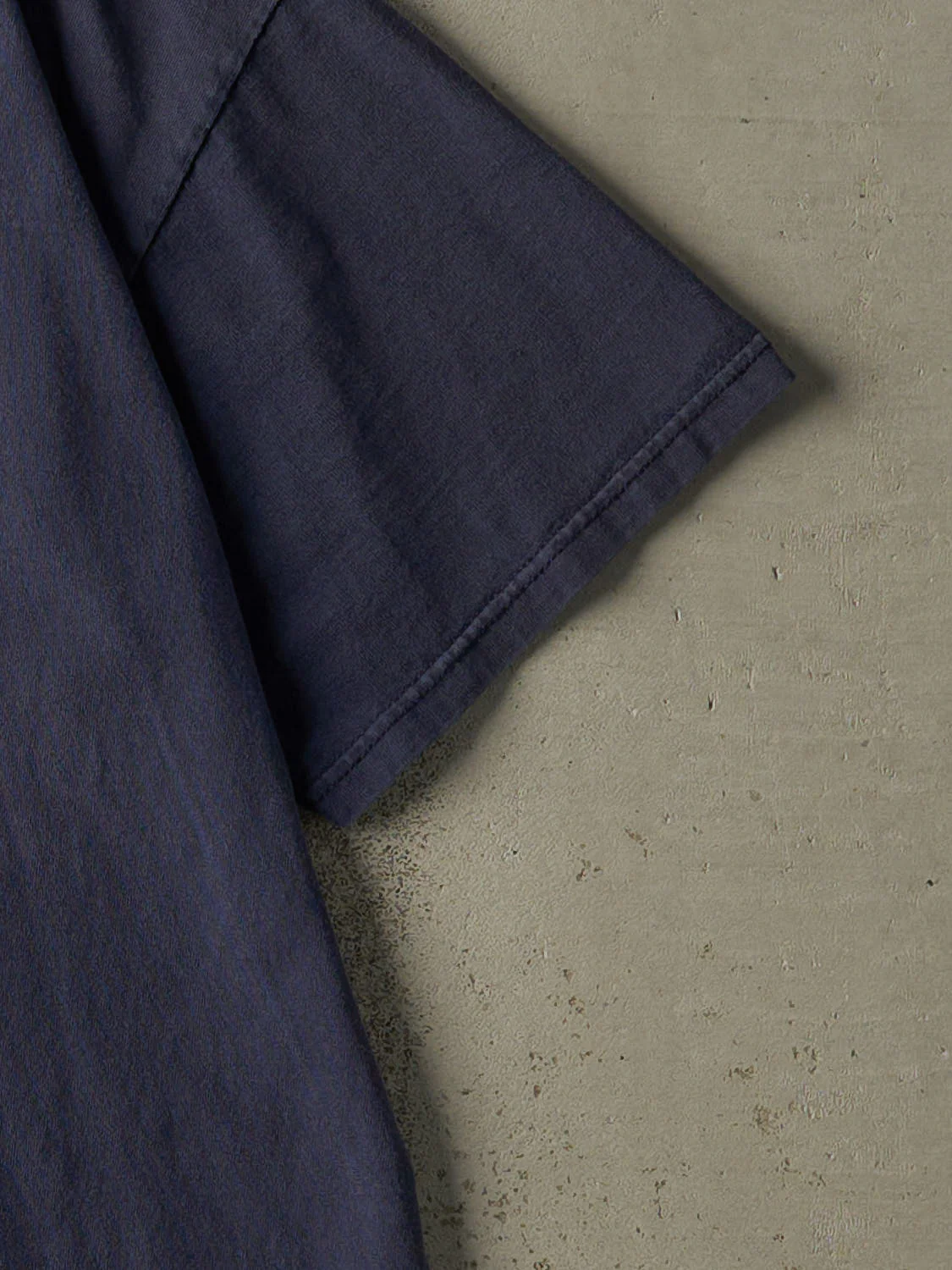 Vintage 90s Navy Blue Russell Athletic Blank Tee (L) - Image 4