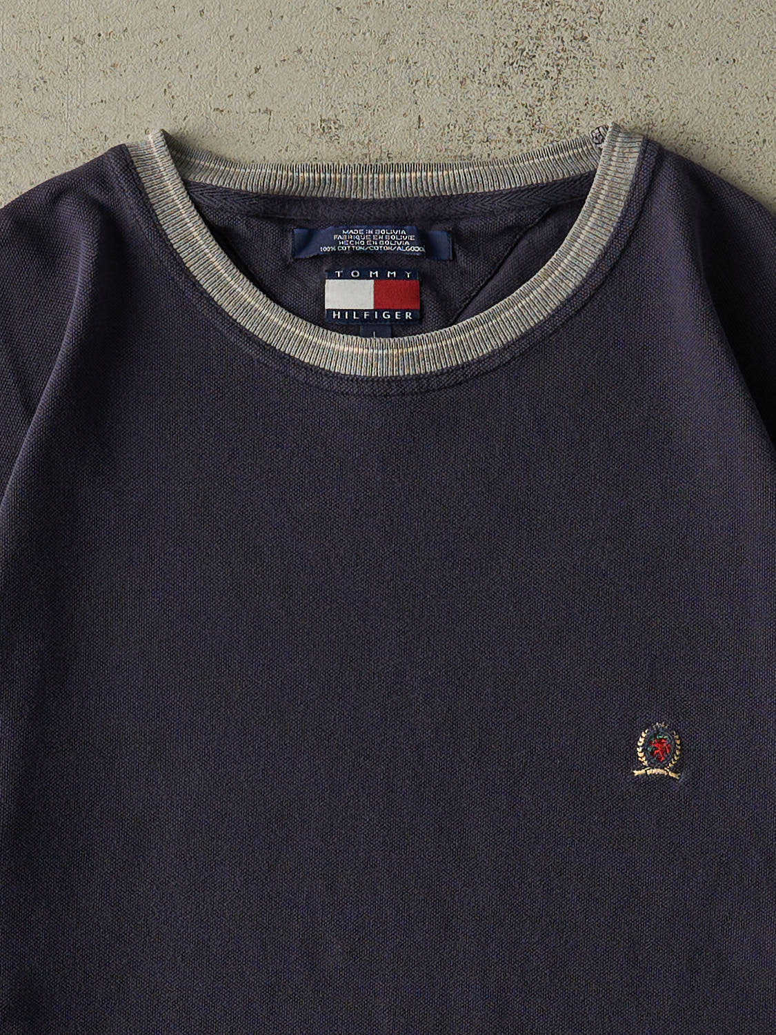 Vintage 90s Navy Blue Tommy Hilfiger Embroidered Textured Tee (L/XL) - Image 2
