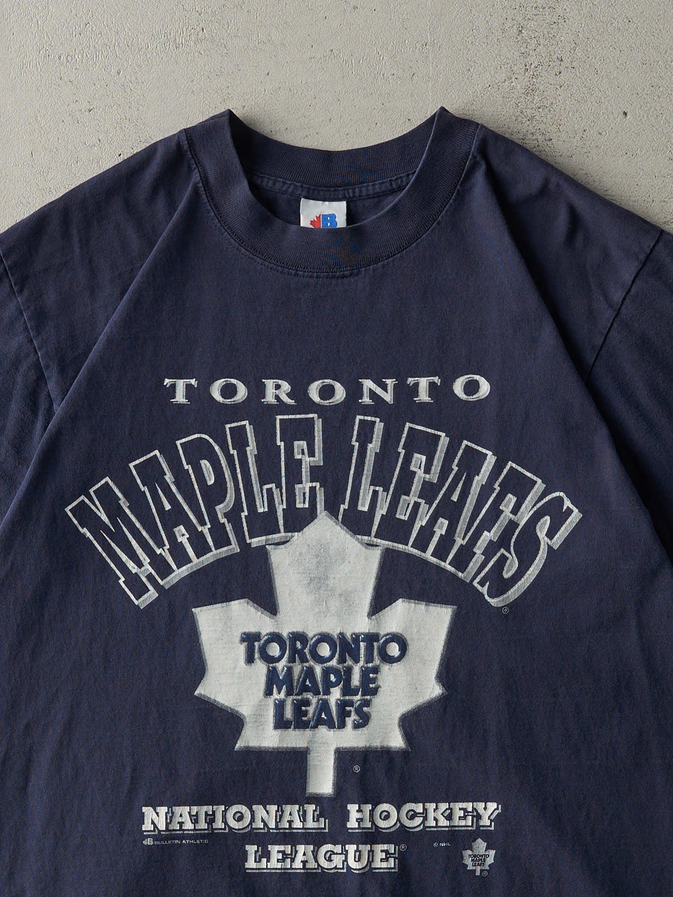 Vintage 90s Navy Blue Toronto Maple Leafs Tee (M) - Image 2