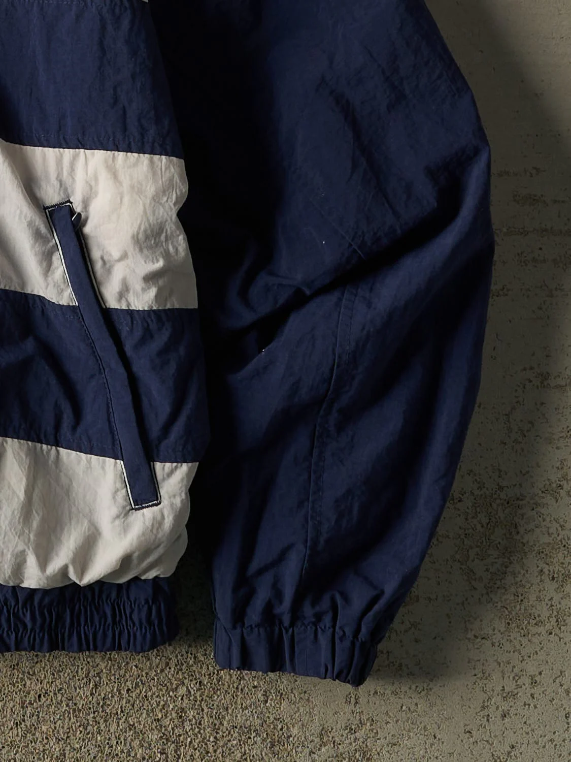 Vintage 90s Navy Blue & White Spokane Stars Adidas Windbreaker Jacket (M/L) - Image 4