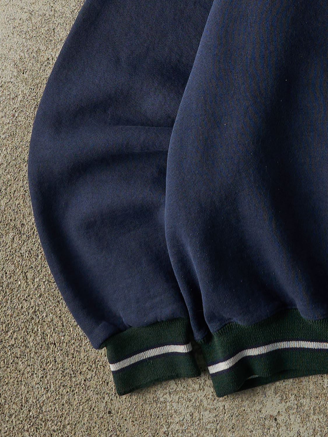 Vintage 90s Navy Blue Wilson Embroidered Crewneck (S/M) - Image 3