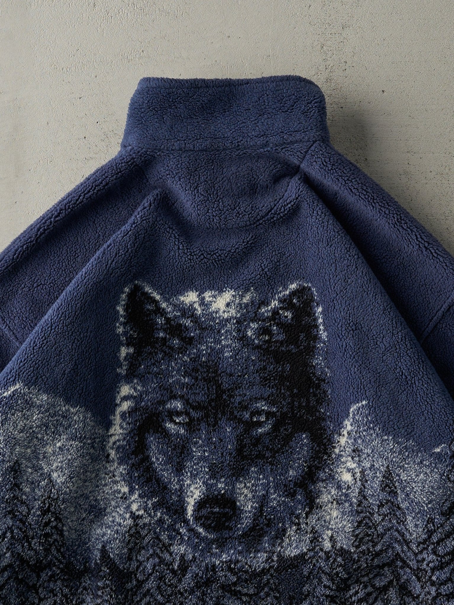 Vintage 90s Navy Blue Wolf Sherpa Fleece Jacket (XL) - Image 4