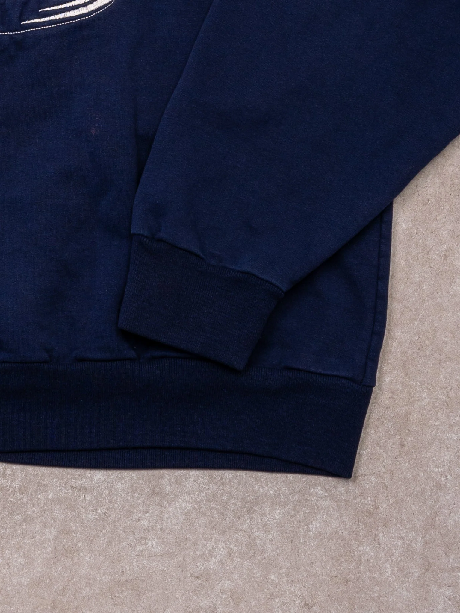 Vintage 90s Navy Toronto Maple Leafs Crewneck (M/L) - Image 3