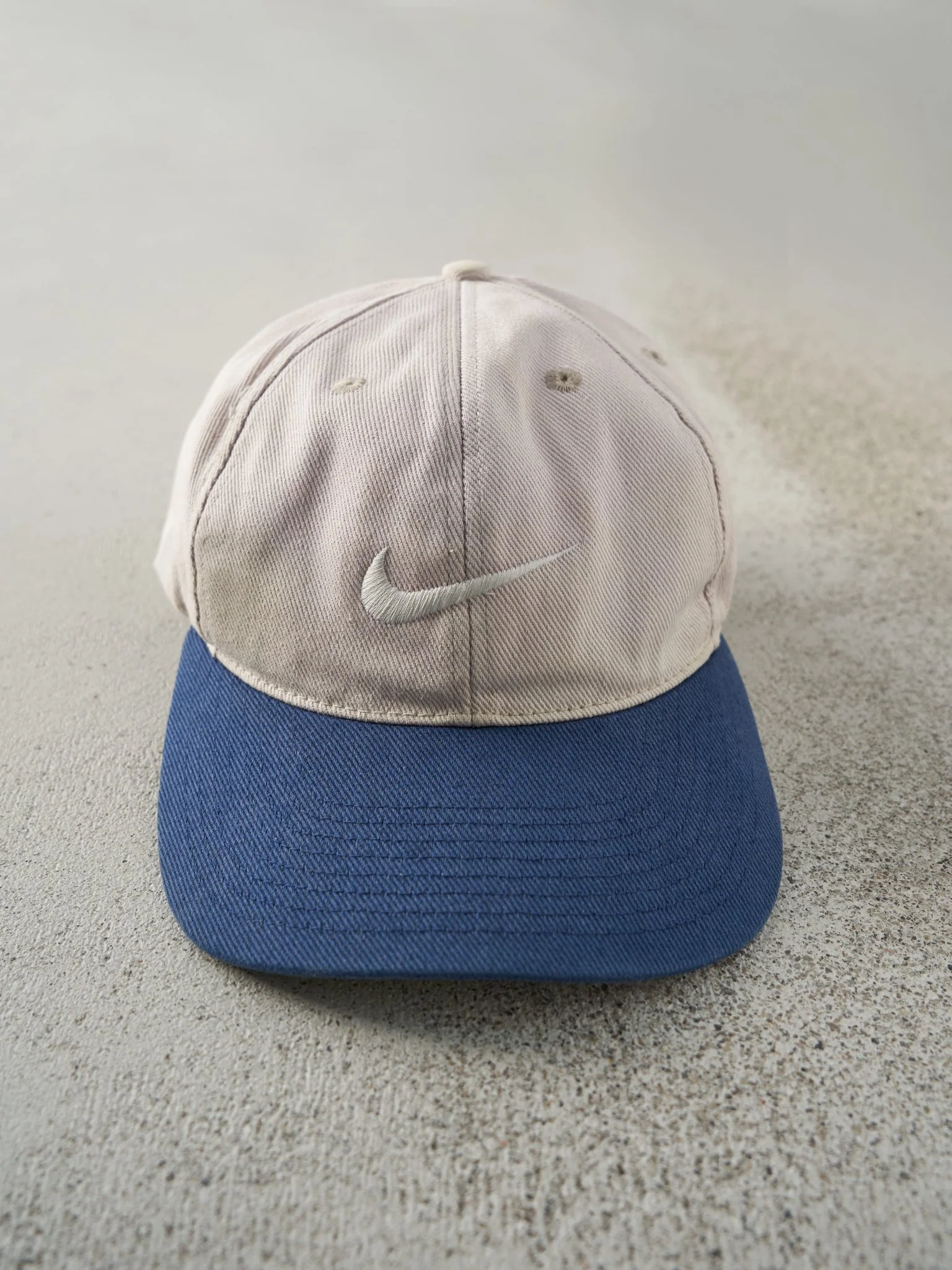Vintage 90s Nike Embroidered Swoosh Snapback Hat