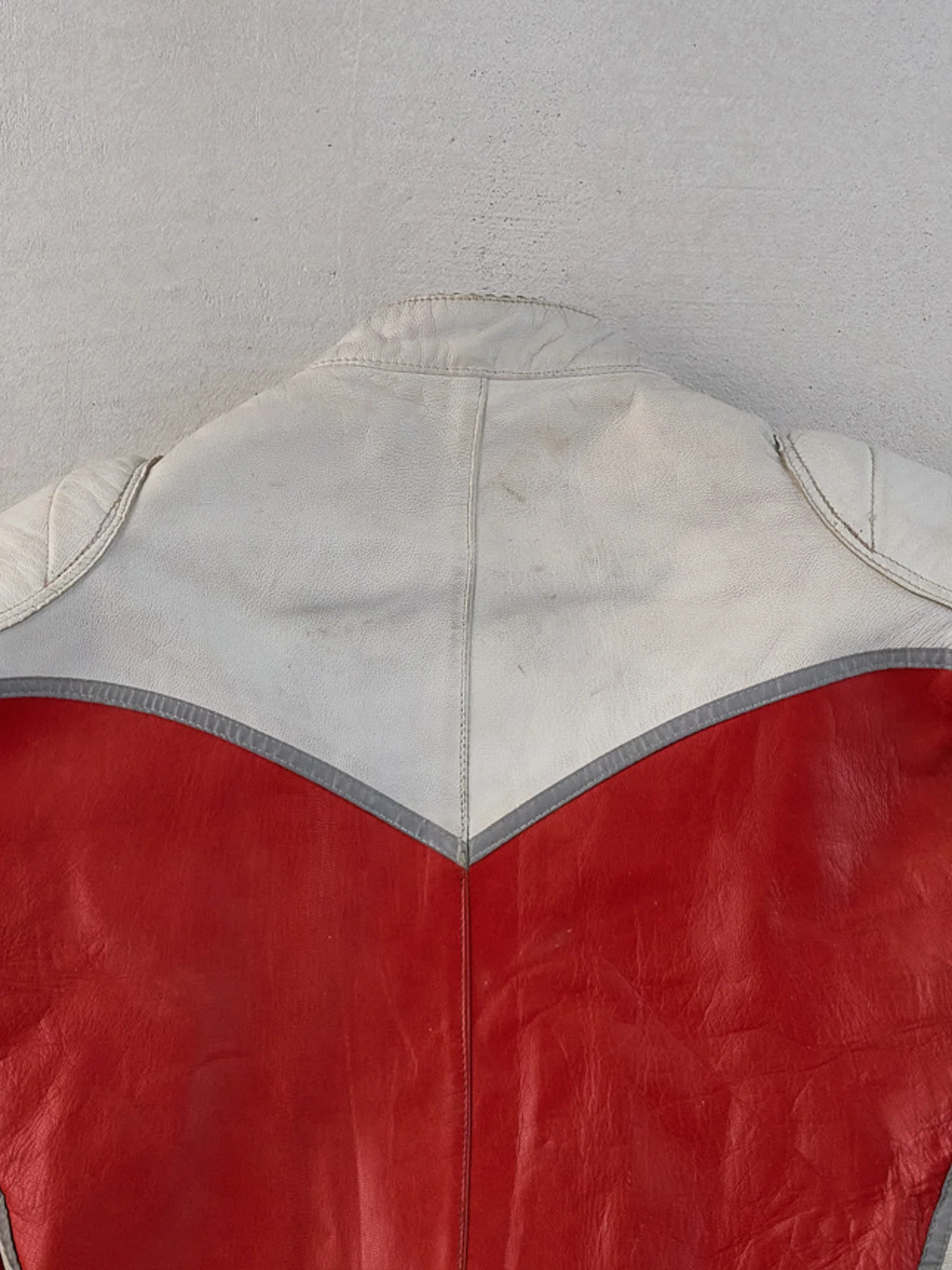 Vintage 70s Red and White Malung Sweden Motorcycle Leather Jacket (M) - Image 4